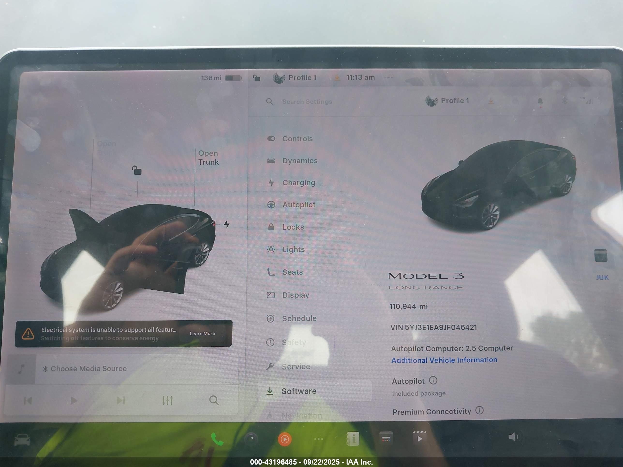 TESLA MODEL image 7