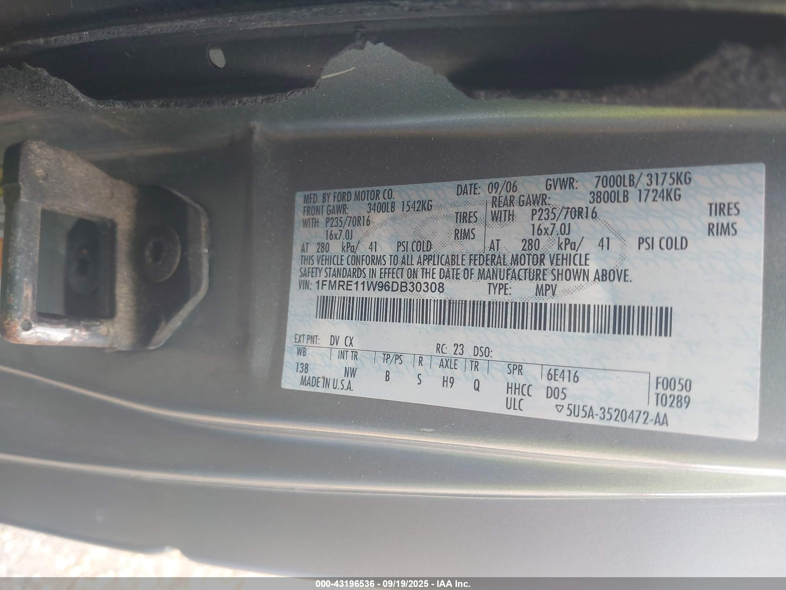 FORD E-150 image 9