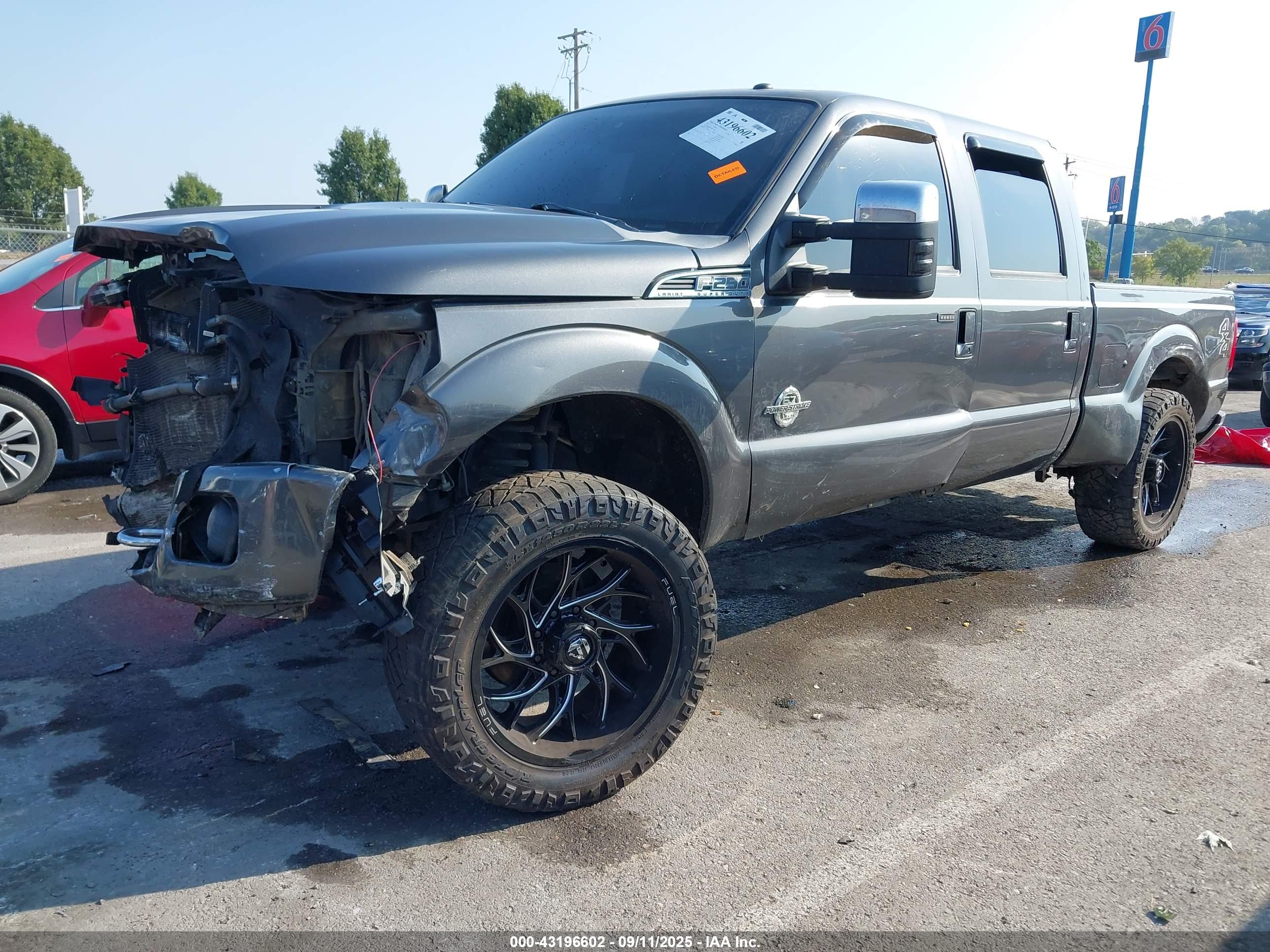 FORD F-250 image 2