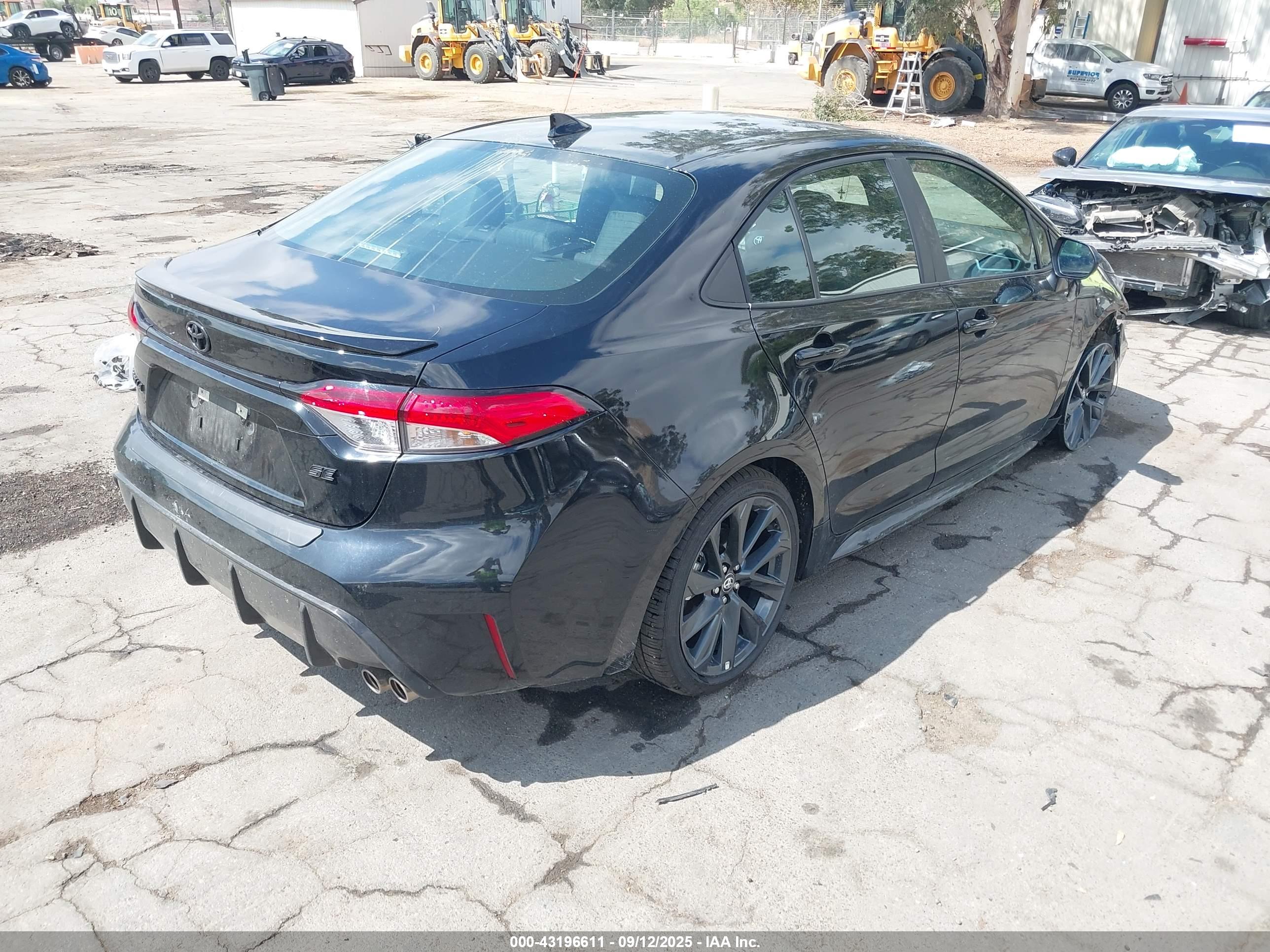 TOYOTA COROLLA image 4
