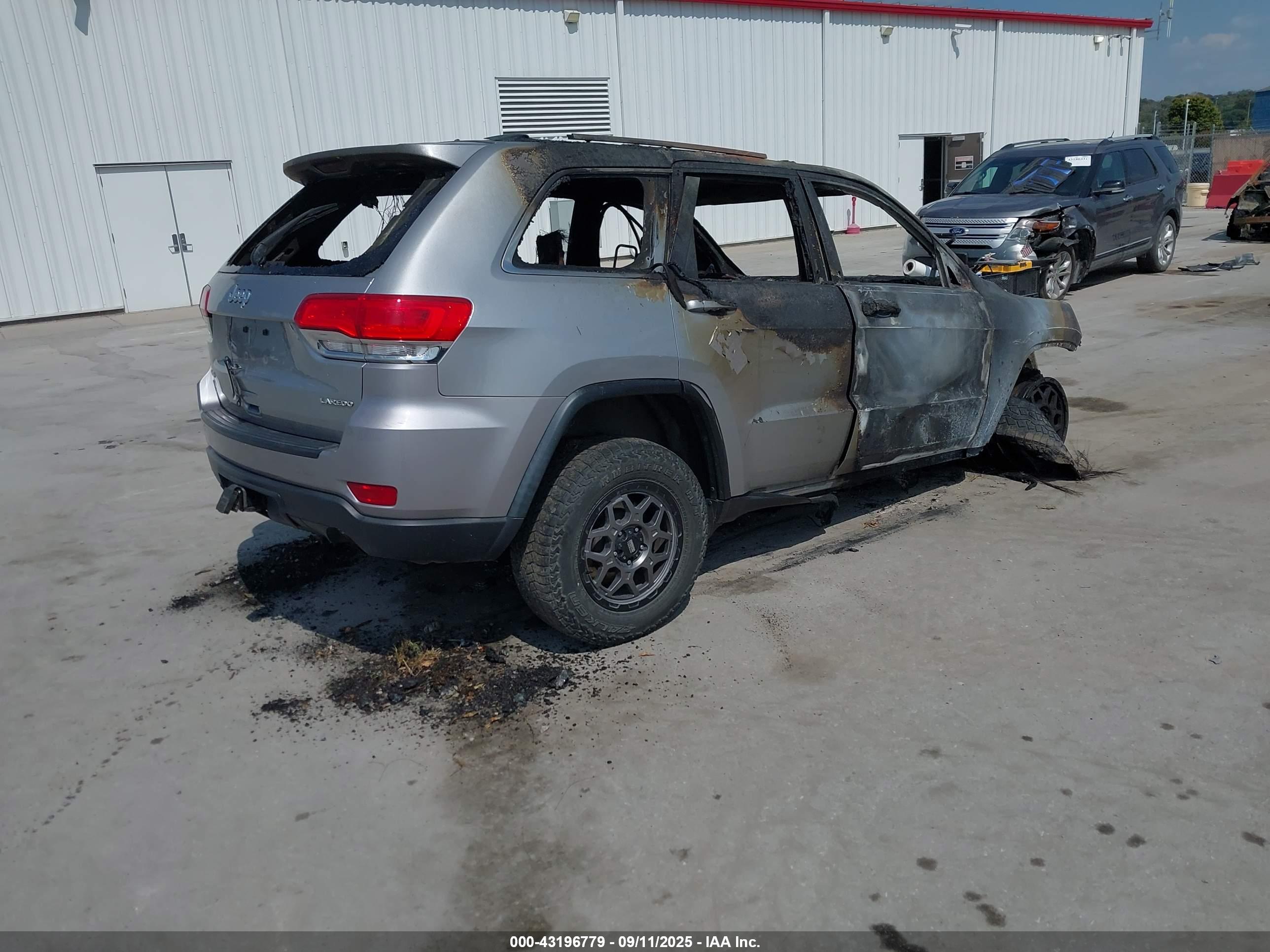 JEEP GRAND image 4