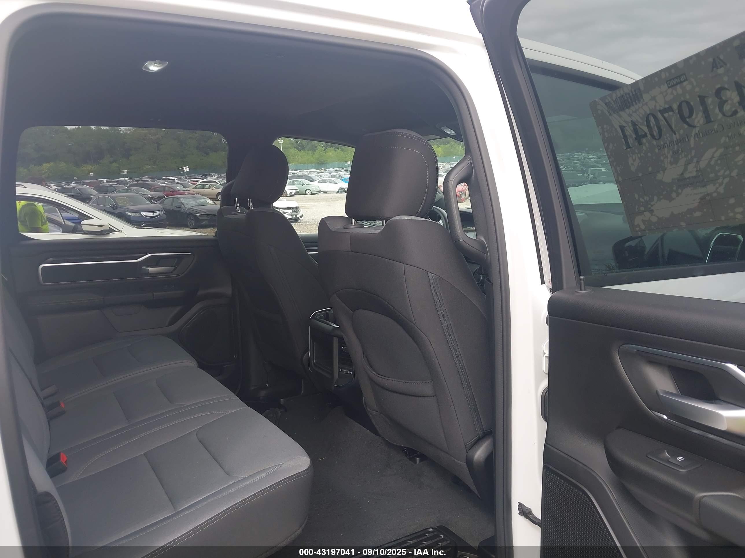RAM 1500 image 8