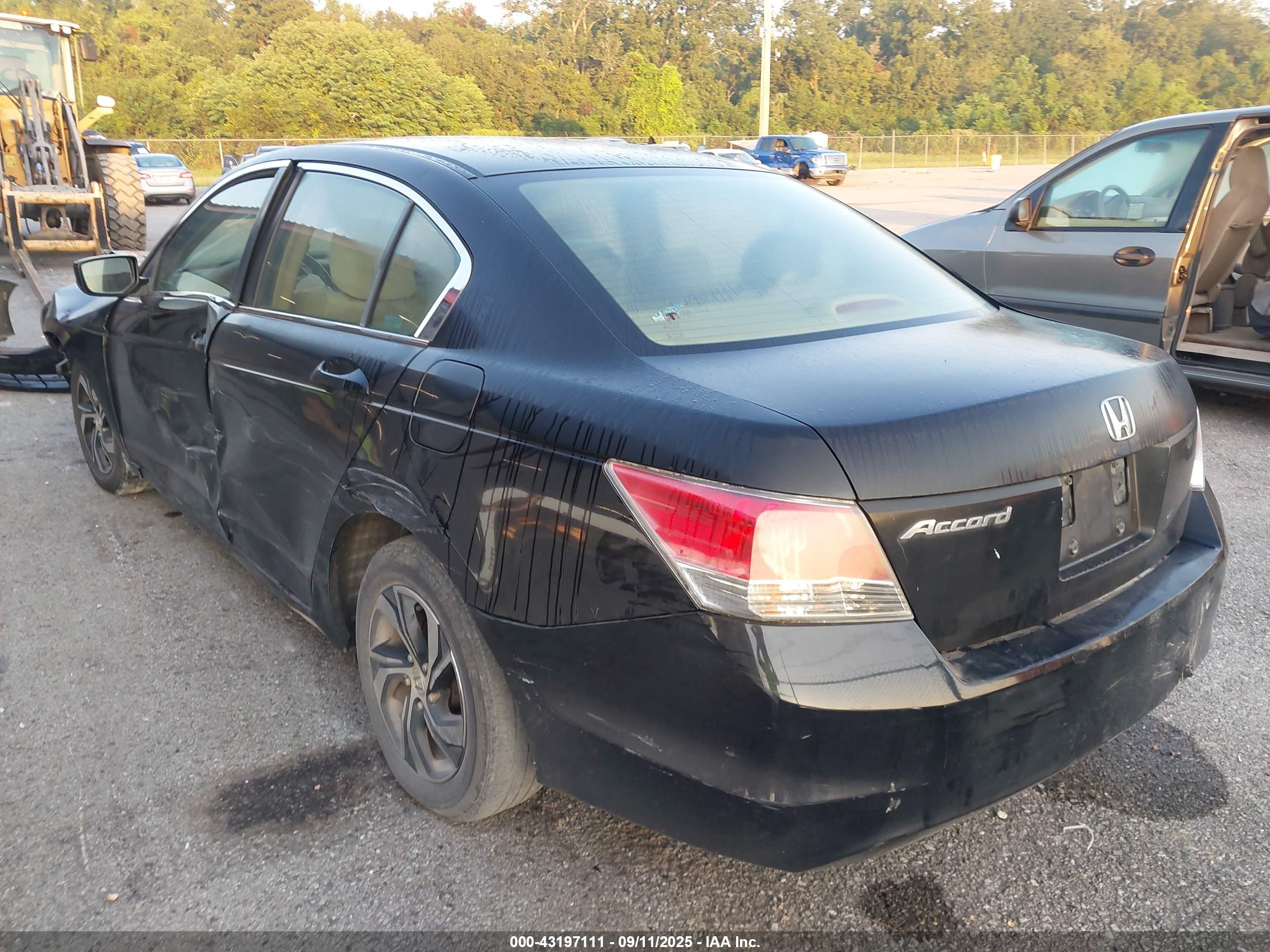 HONDA ACCORD image 3
