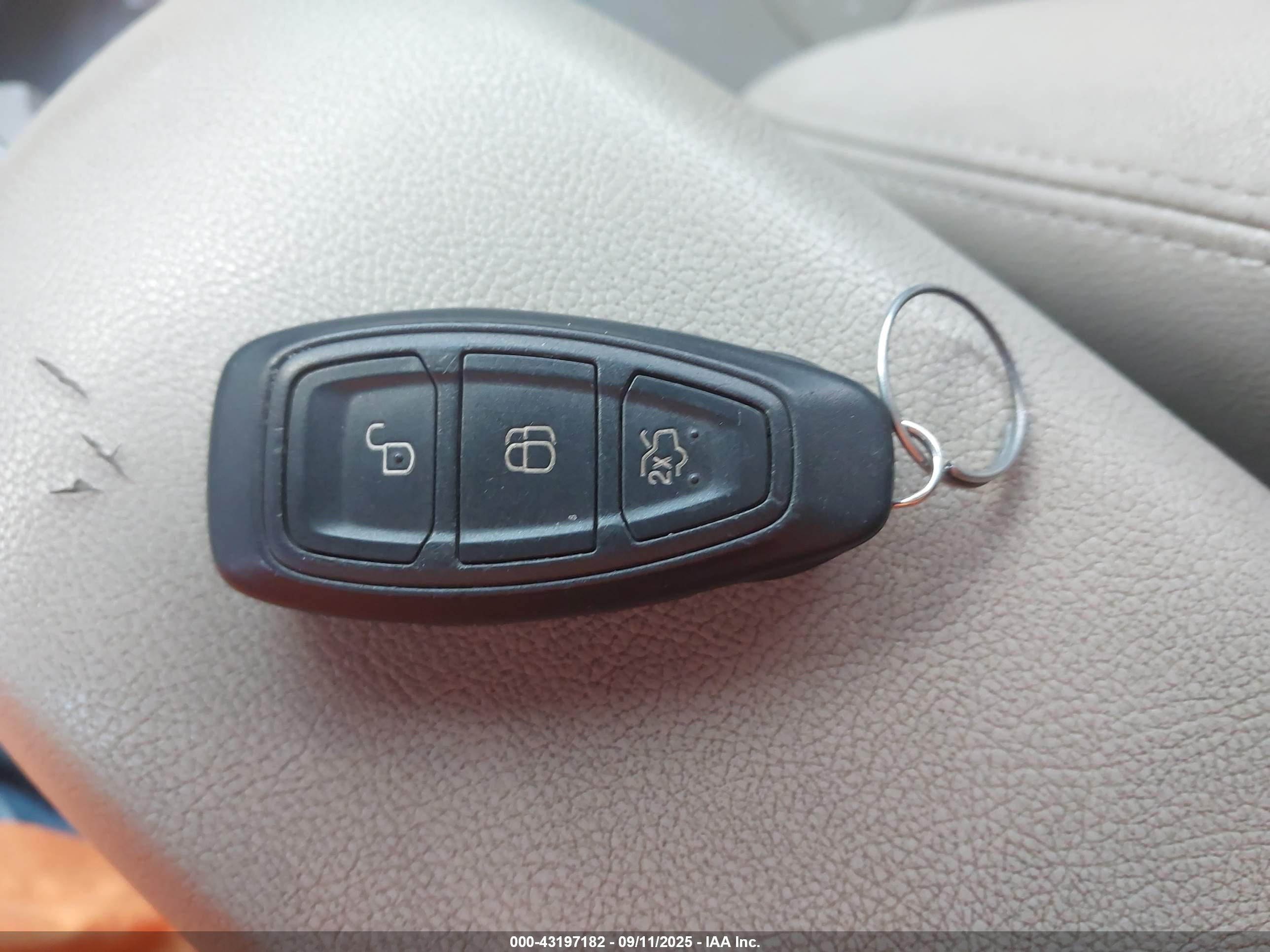 FORD FIESTA image 11