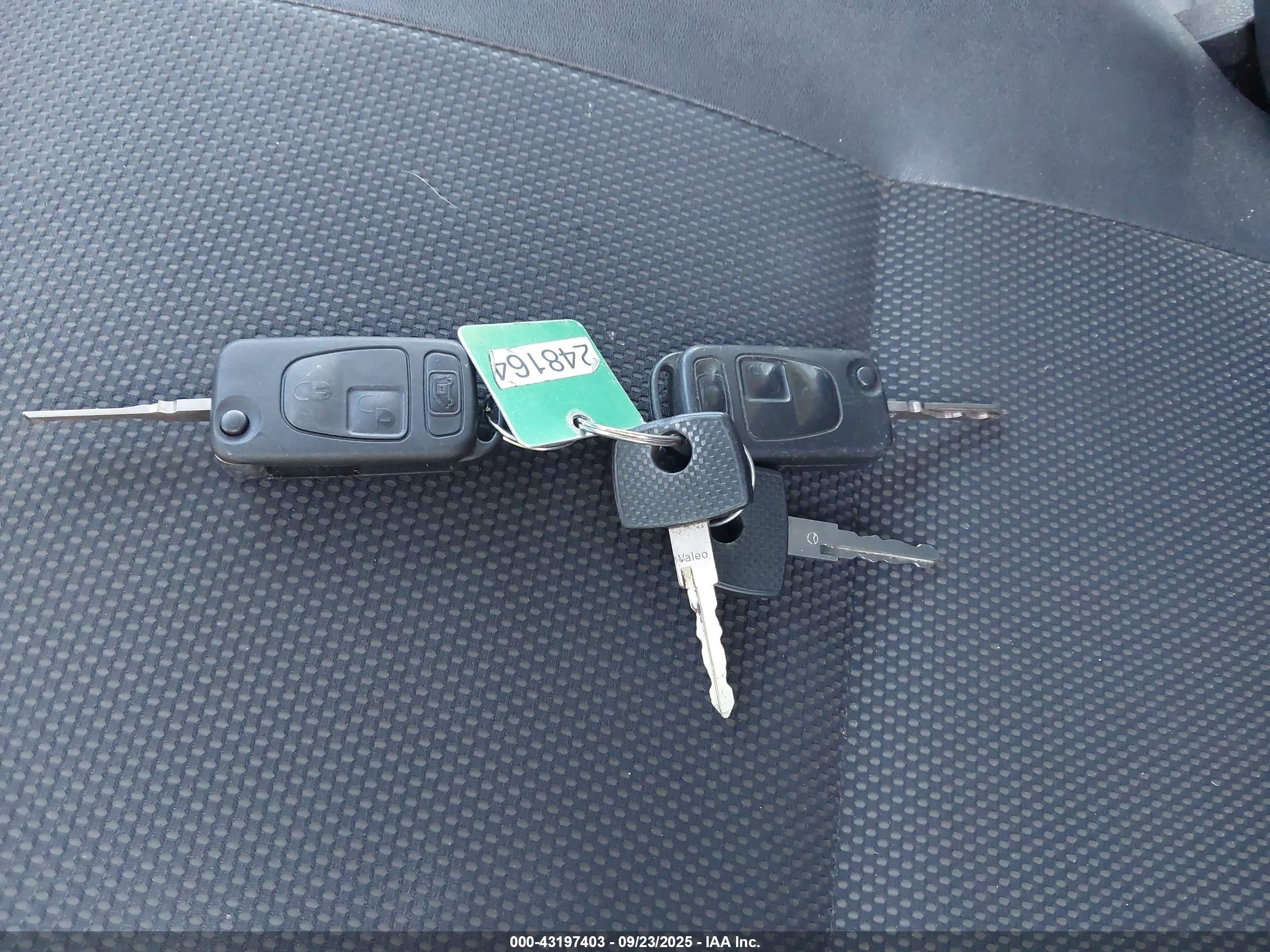 MERCEDES-BENZ SPRINTER image 11