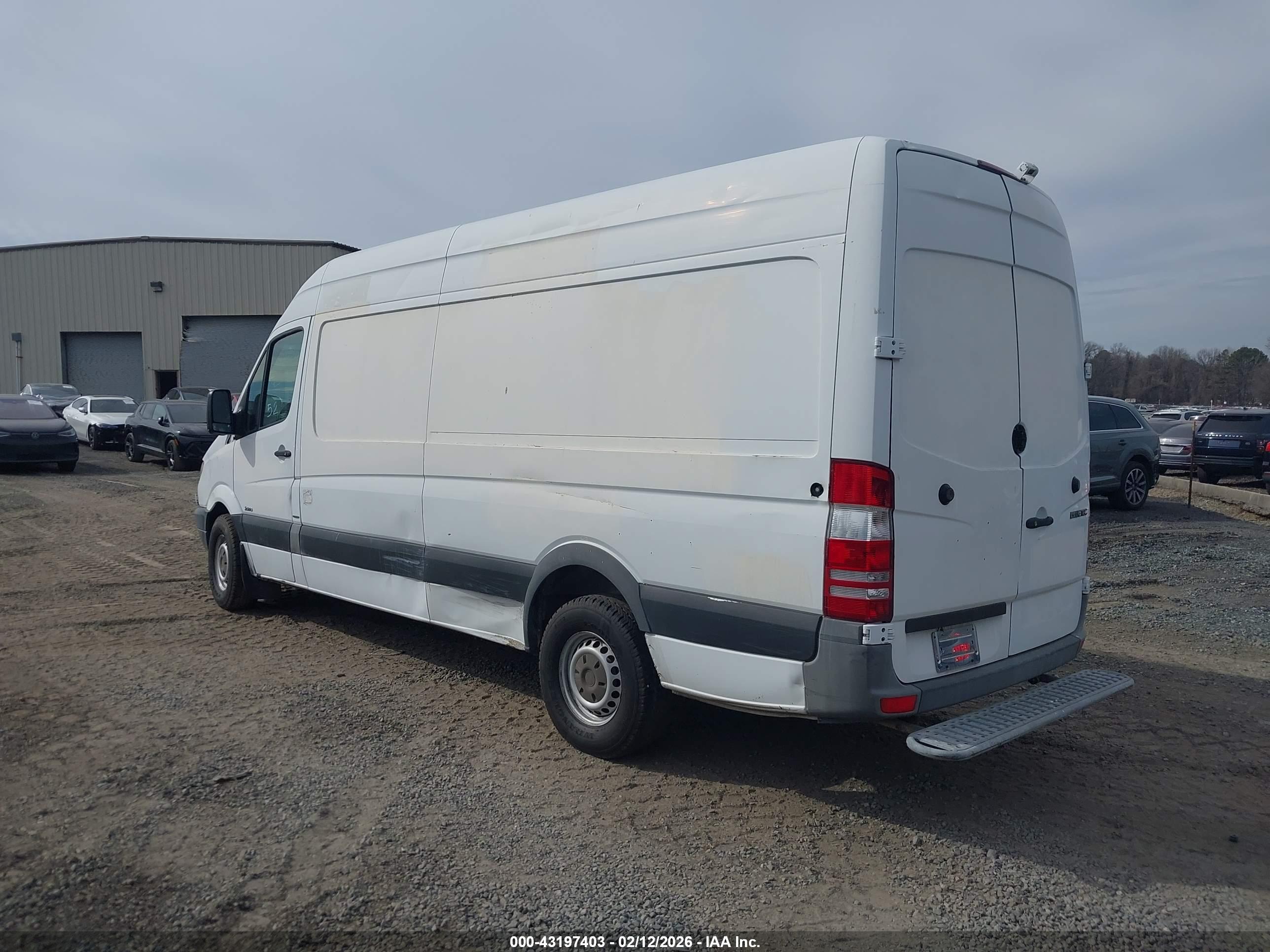 MERCEDES-BENZ SPRINTER image 3