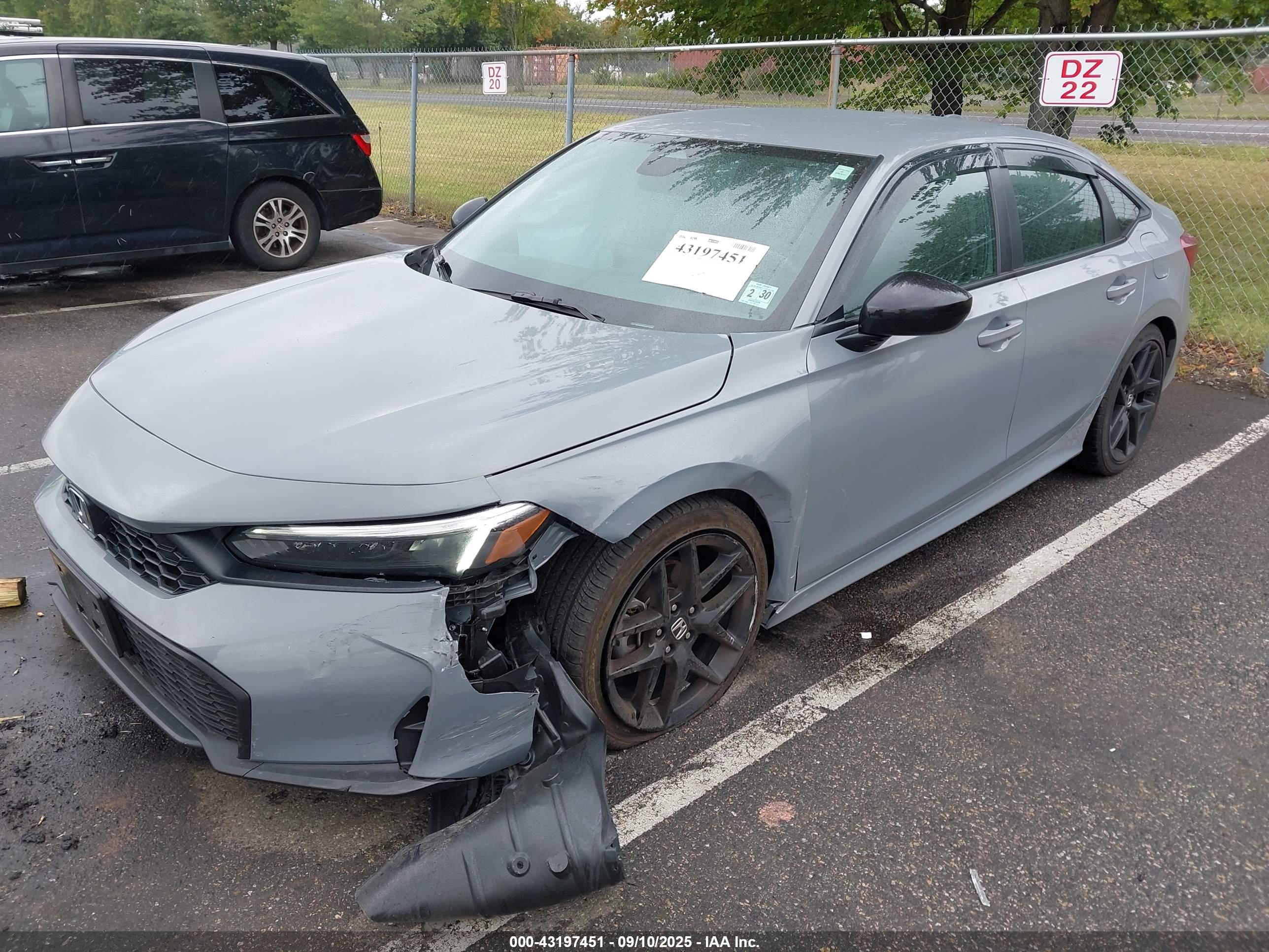 HONDA CIVIC image 2