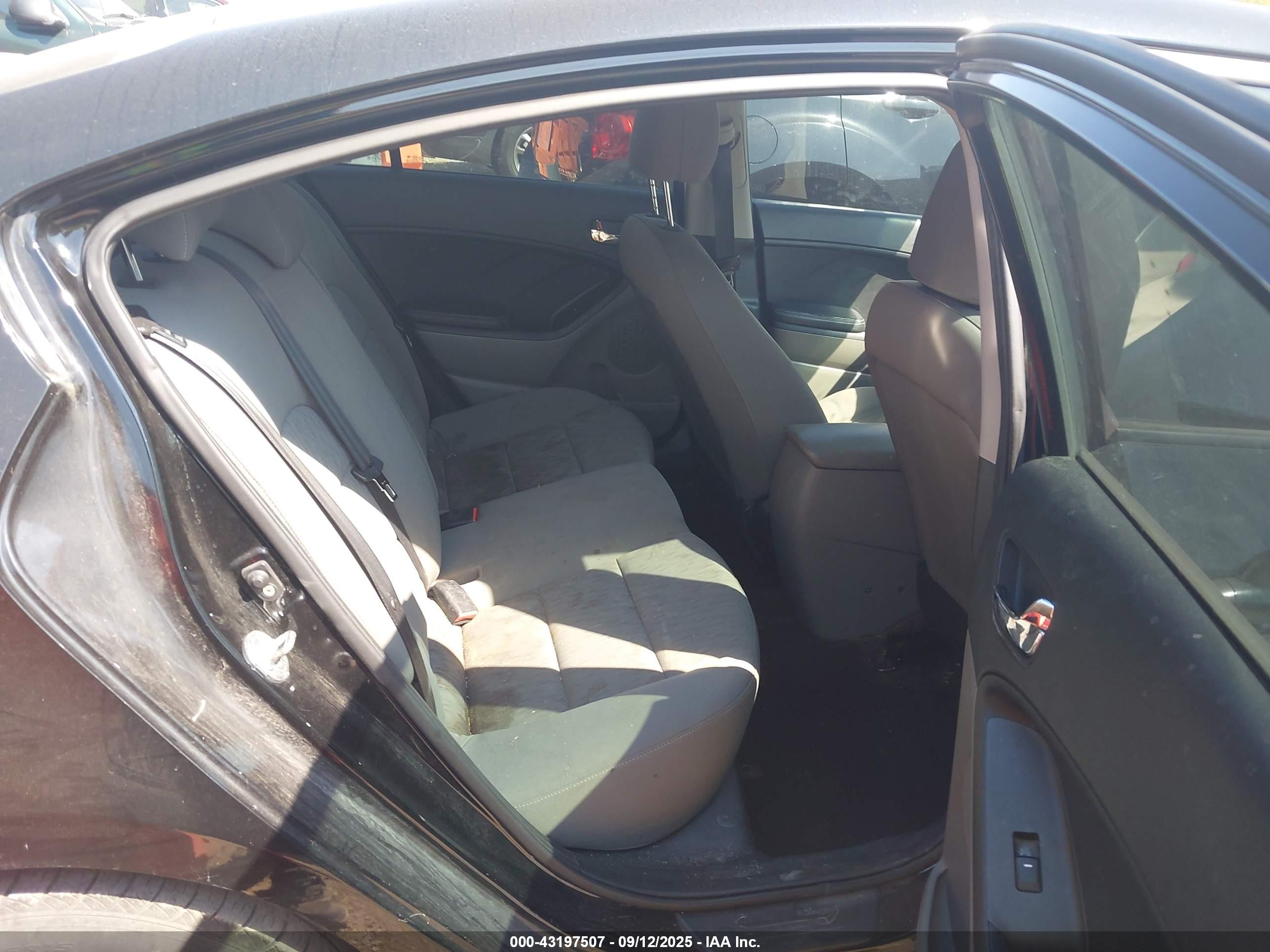 KIA FORTE image 8