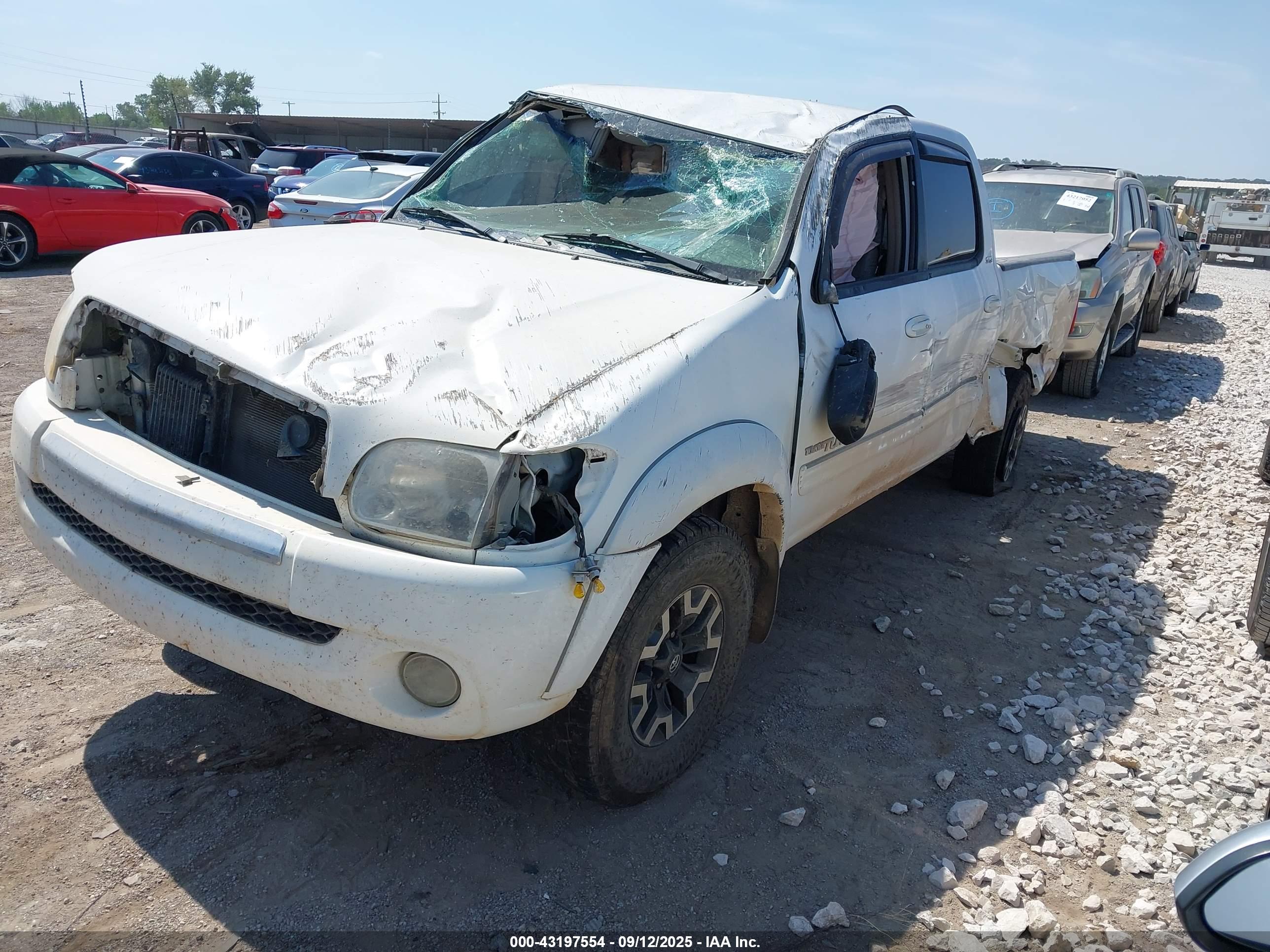 TOYOTA TUNDRA image 2