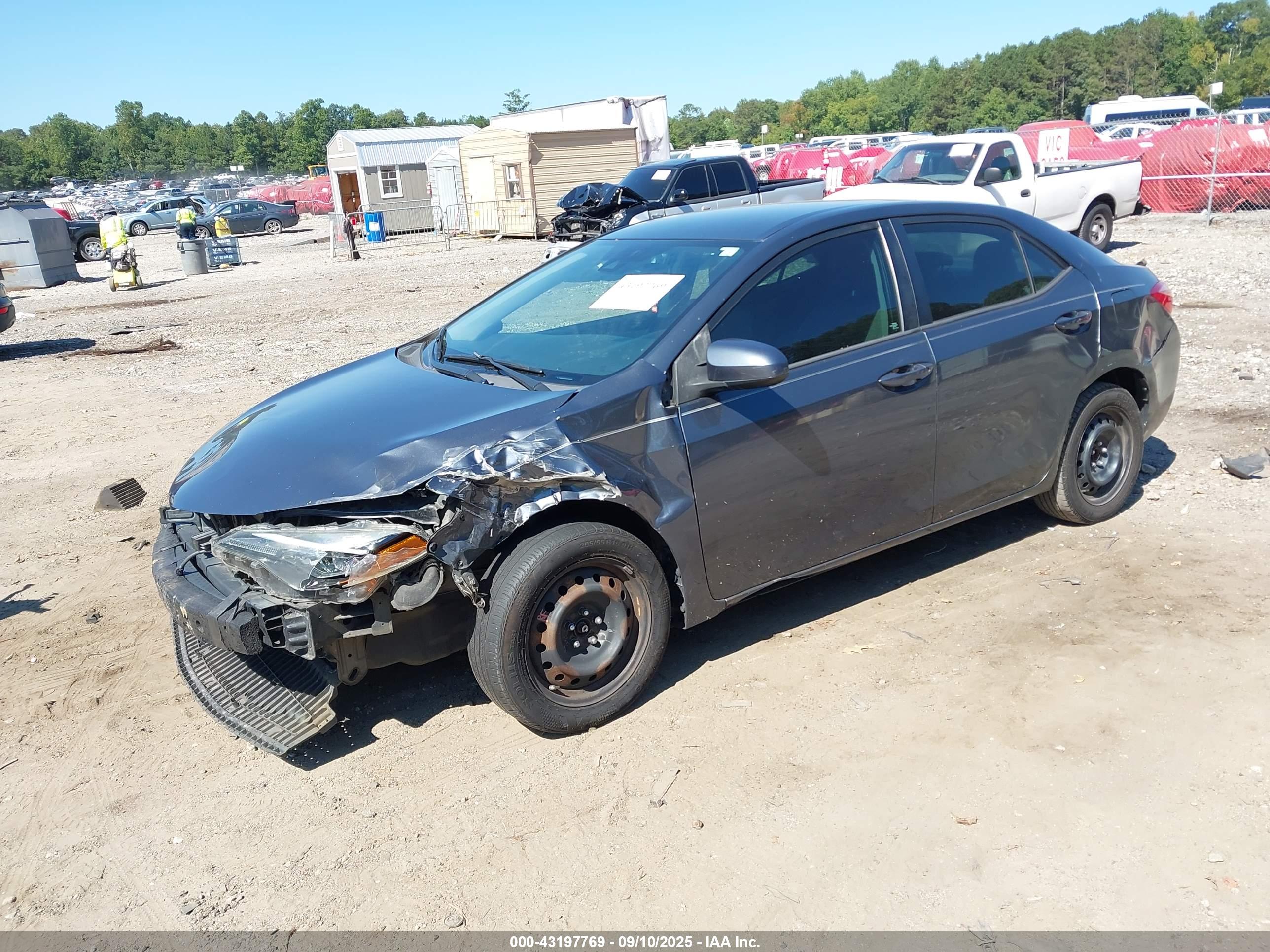 TOYOTA COROLLA image 2