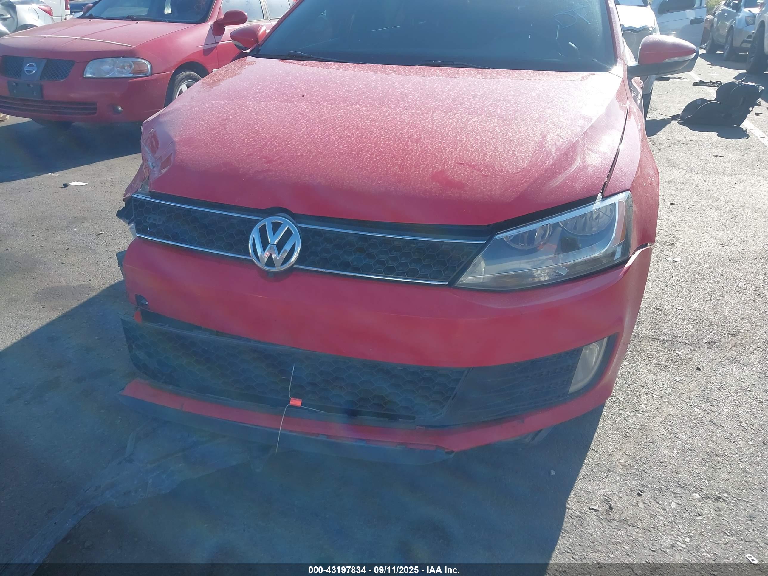VOLKSWAGEN JETTA image 6