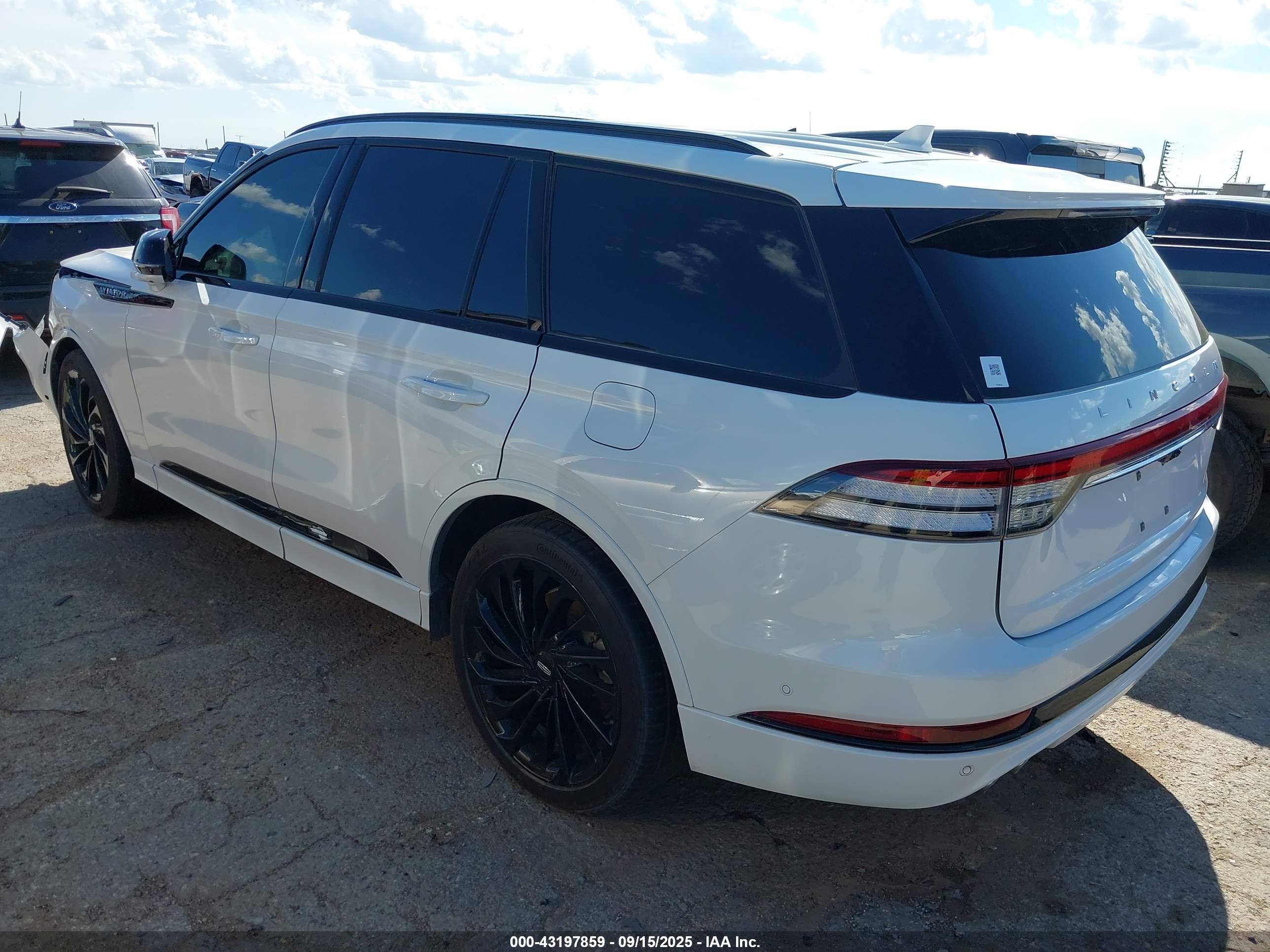 LINCOLN AVIATOR image 3