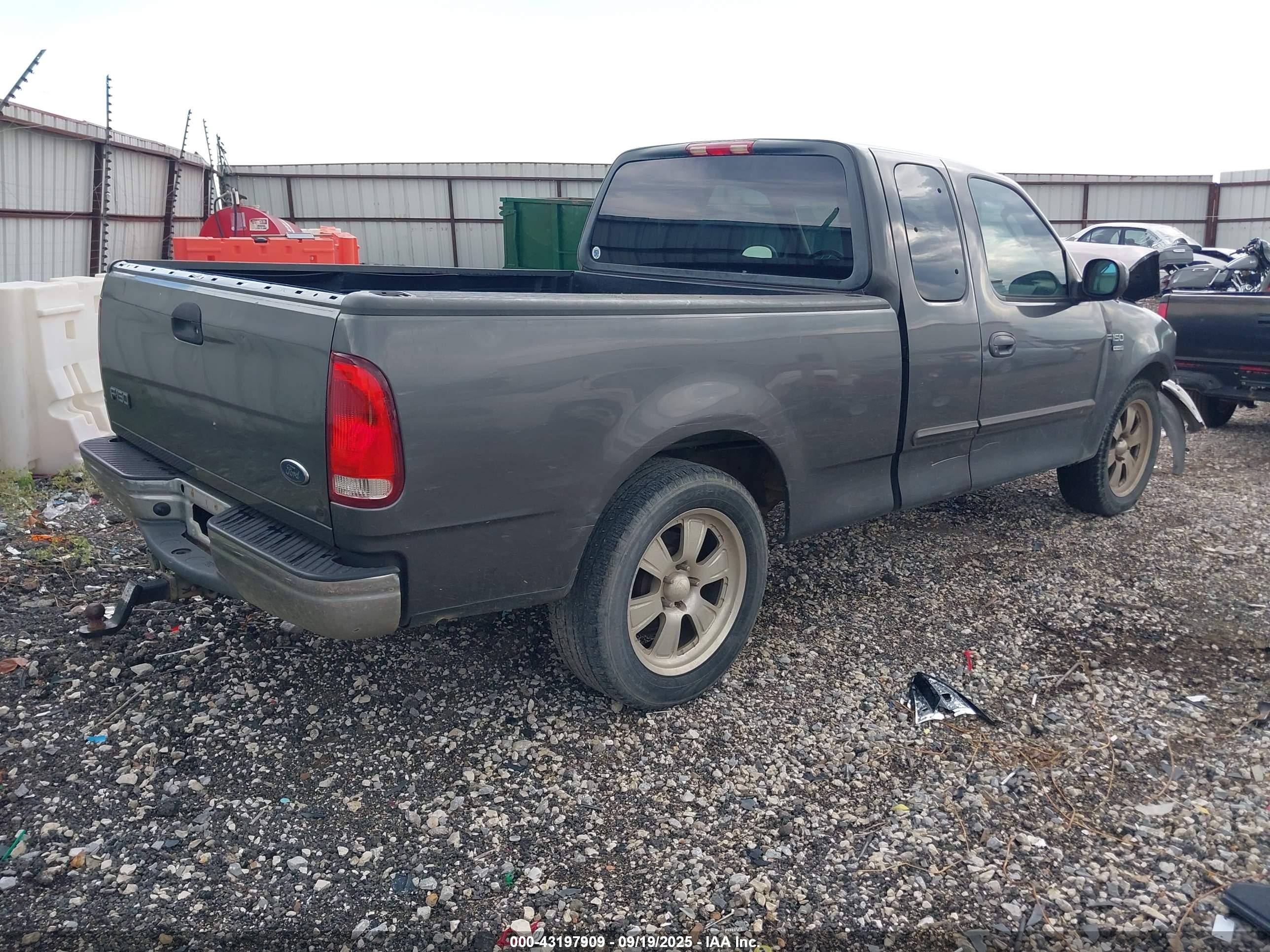 FORD F-150 image 4