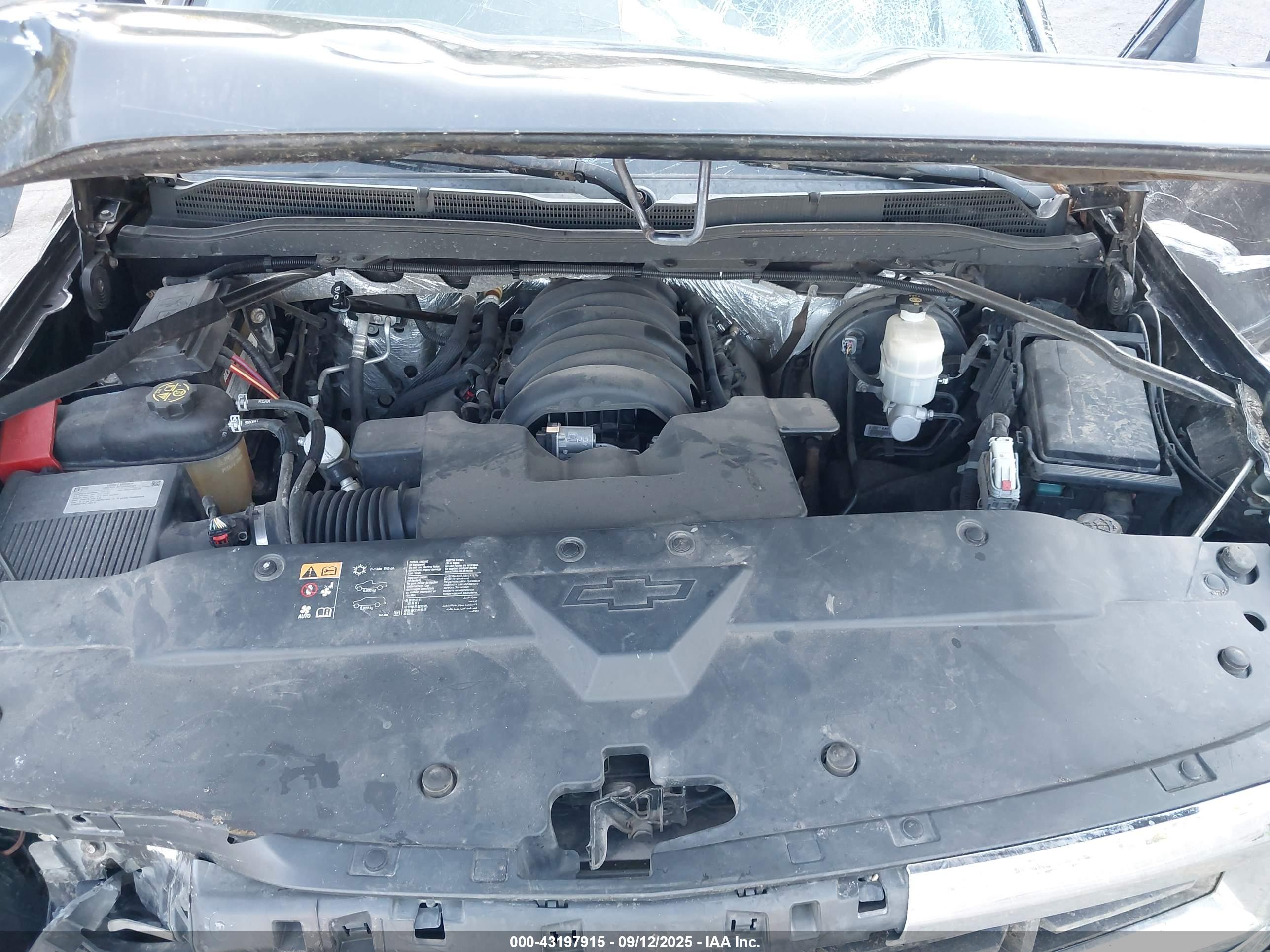 CHEVROLET SILVERADO image 10