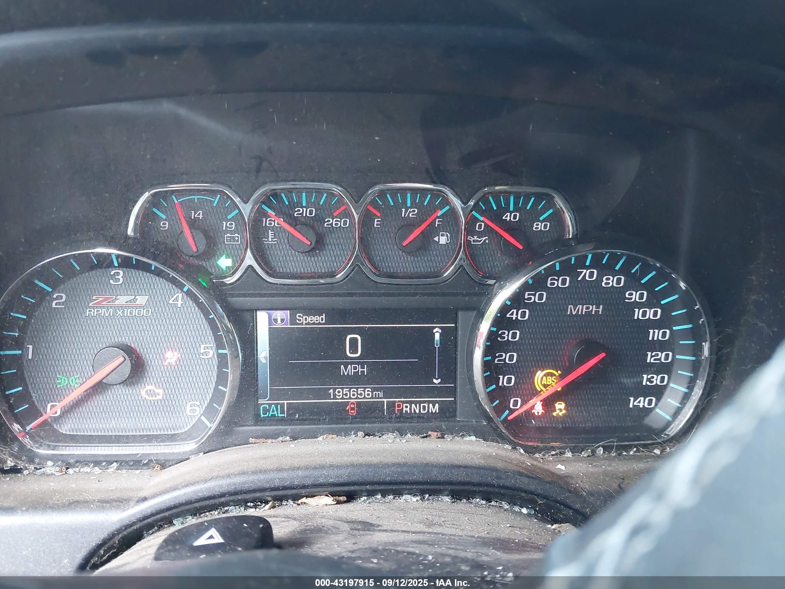 CHEVROLET SILVERADO image 7