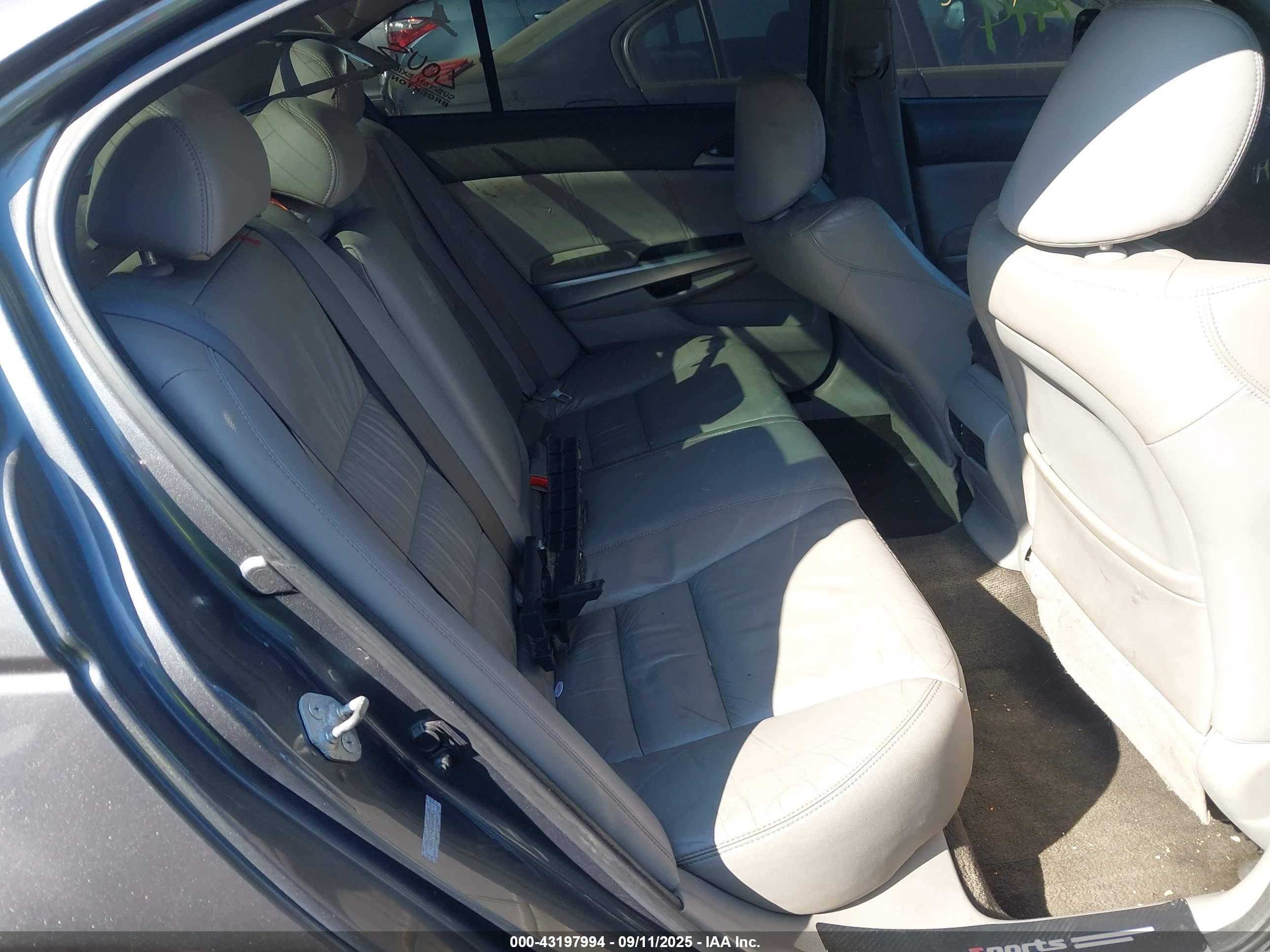 HONDA ACCORD image 8