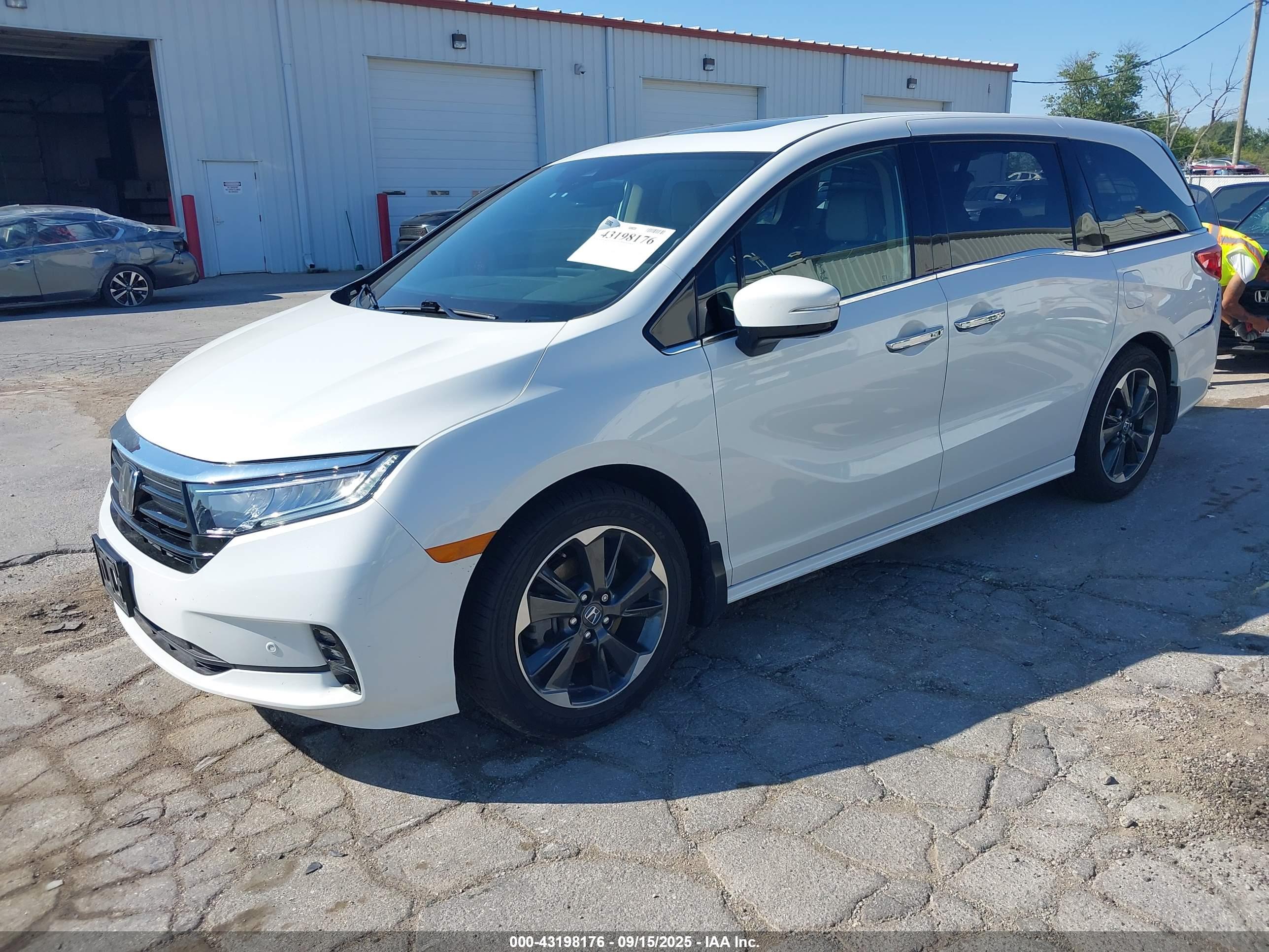 HONDA ODYSSEY image 2