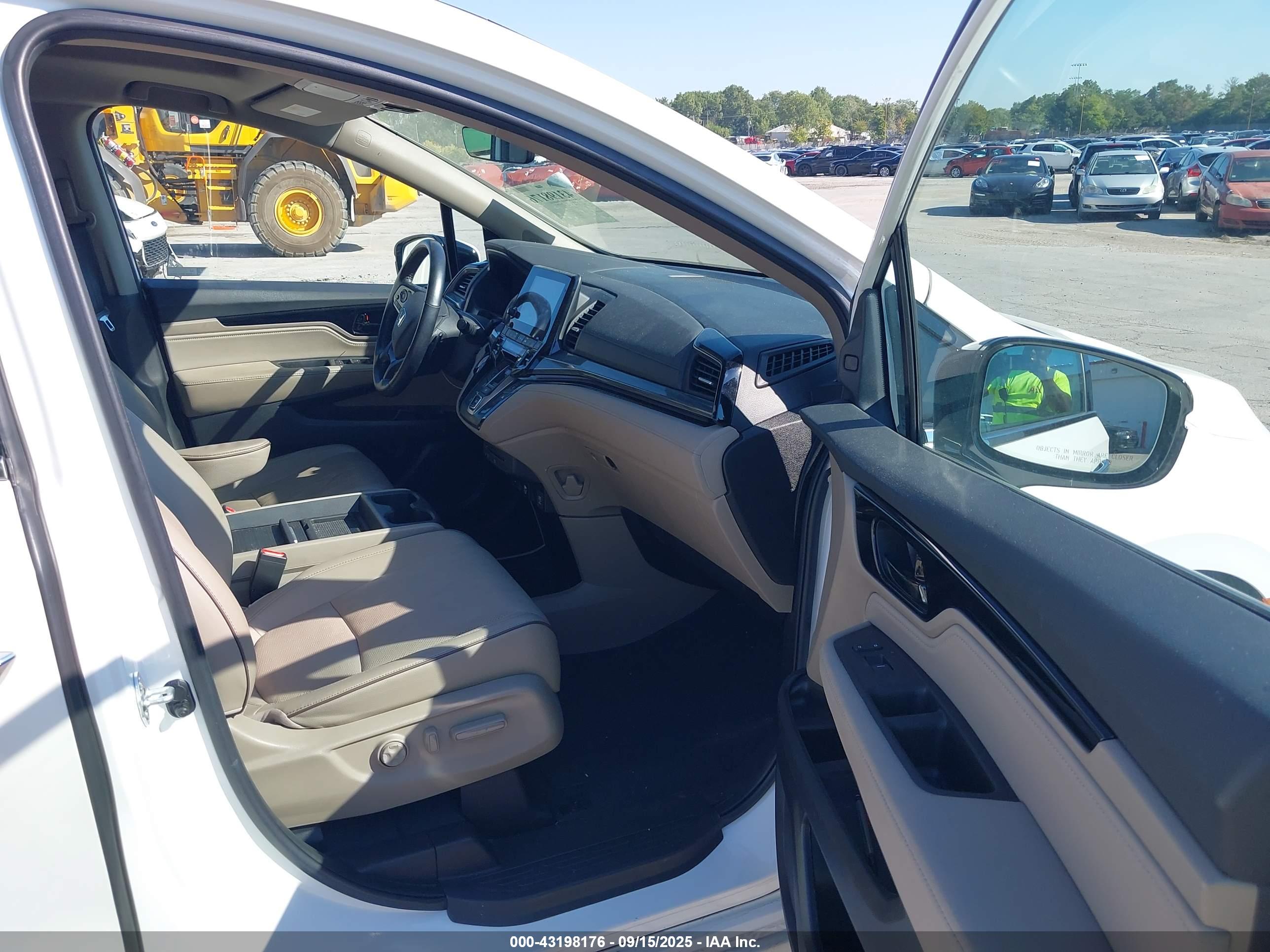 HONDA ODYSSEY image 5