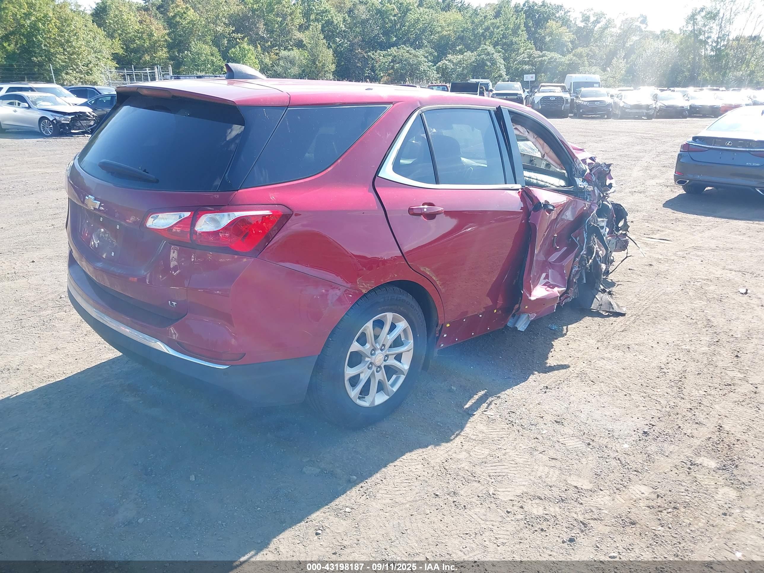 CHEVROLET EQUINOX image 4