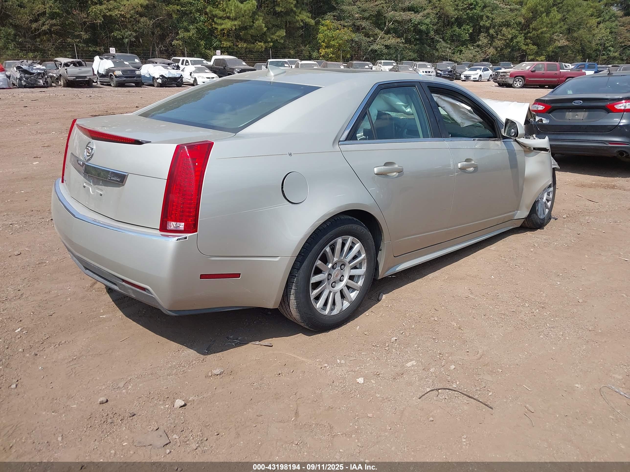CADILLAC CTS image 4