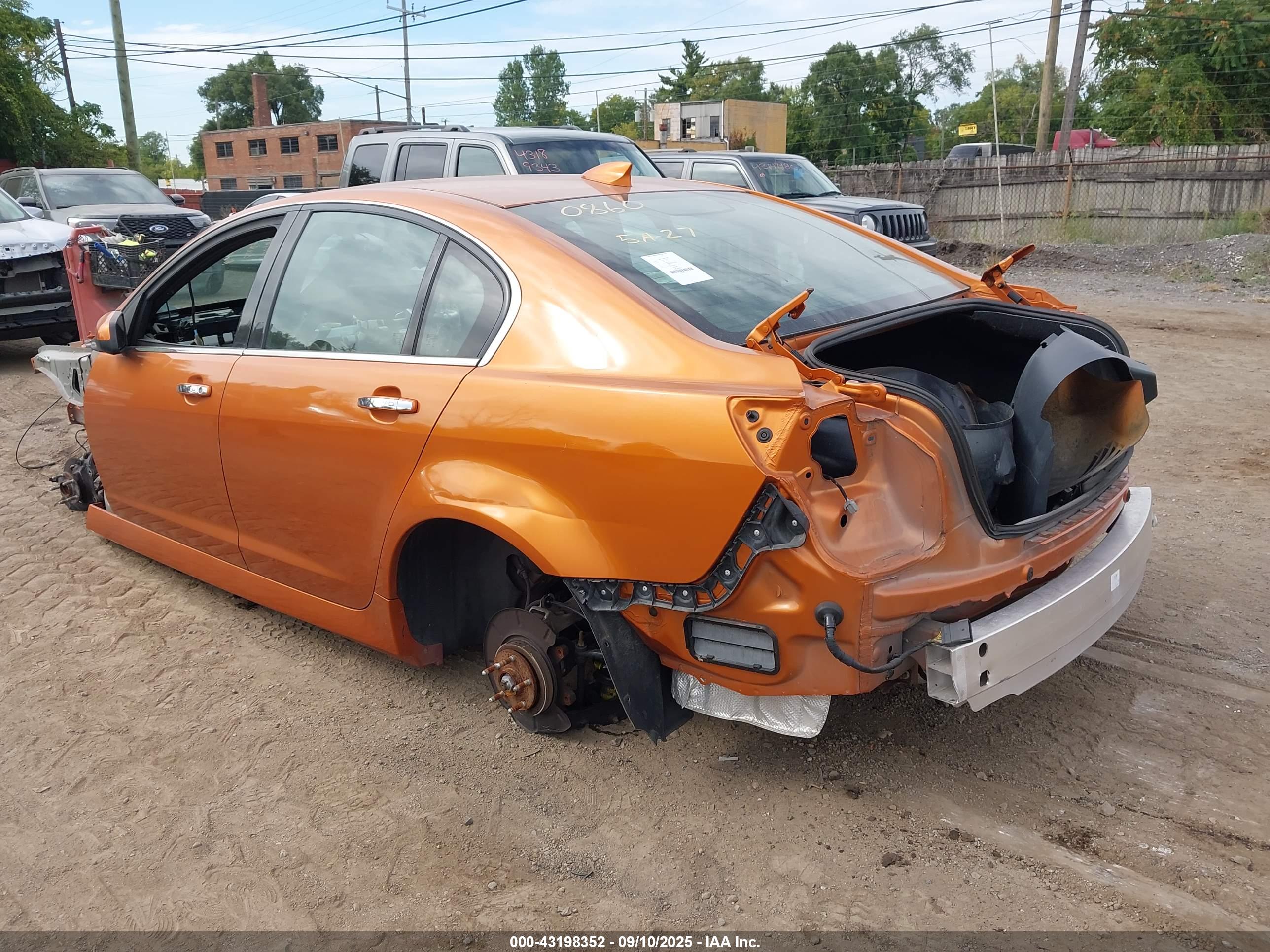 CHEVROLET SS image 3