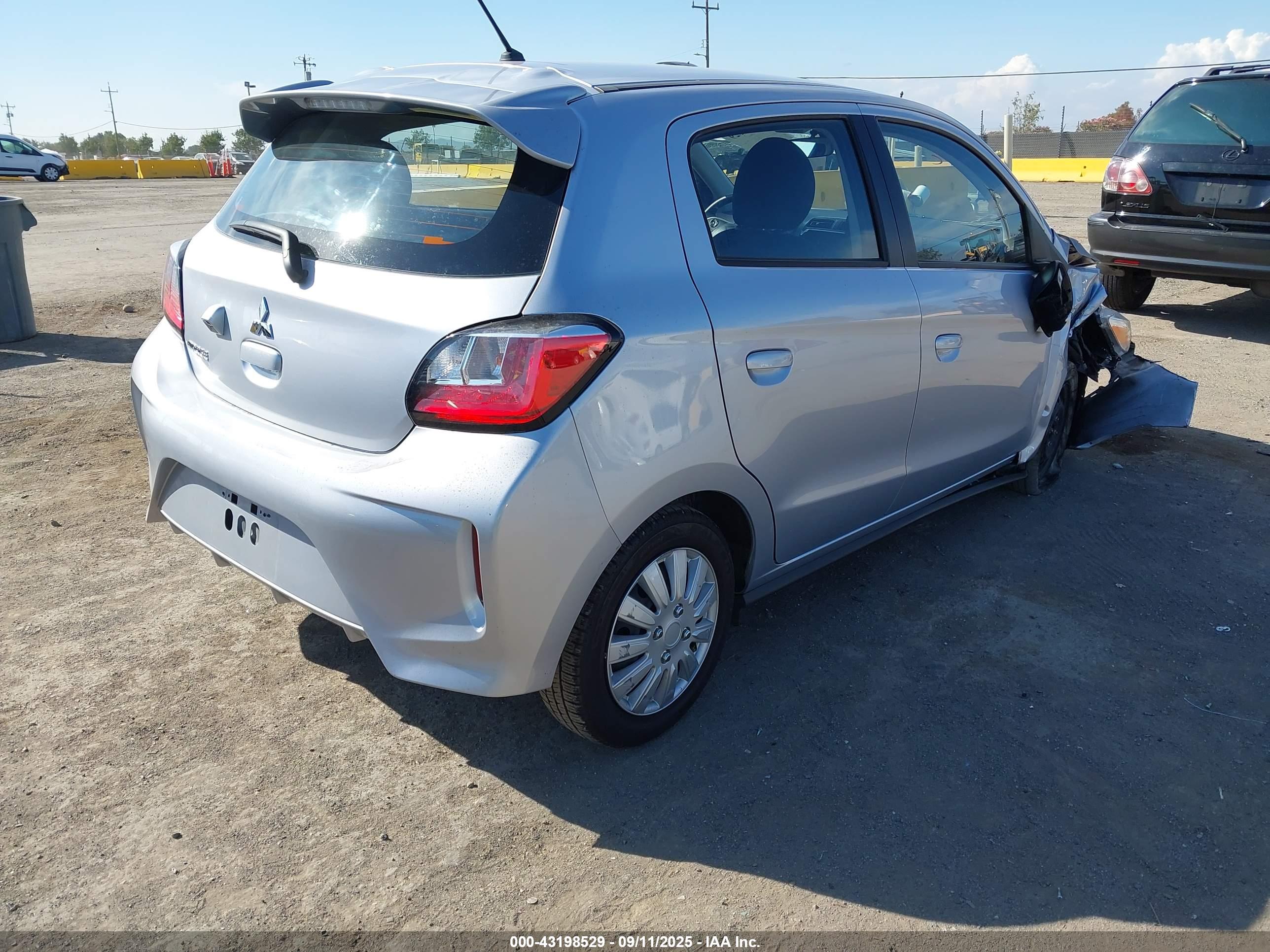 MITSUBISHI MIRAGE image 4