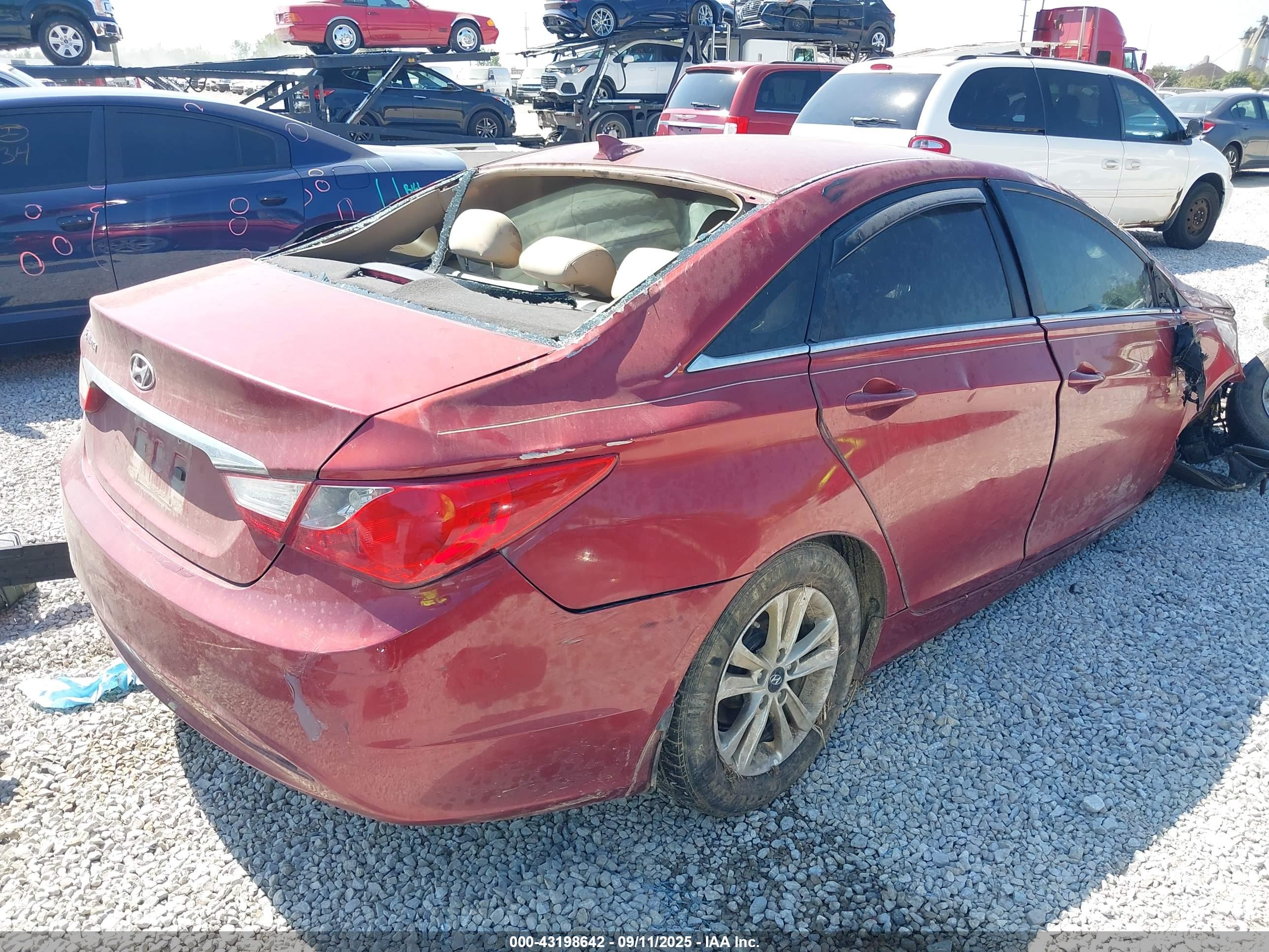 HYUNDAI SONATA image 4