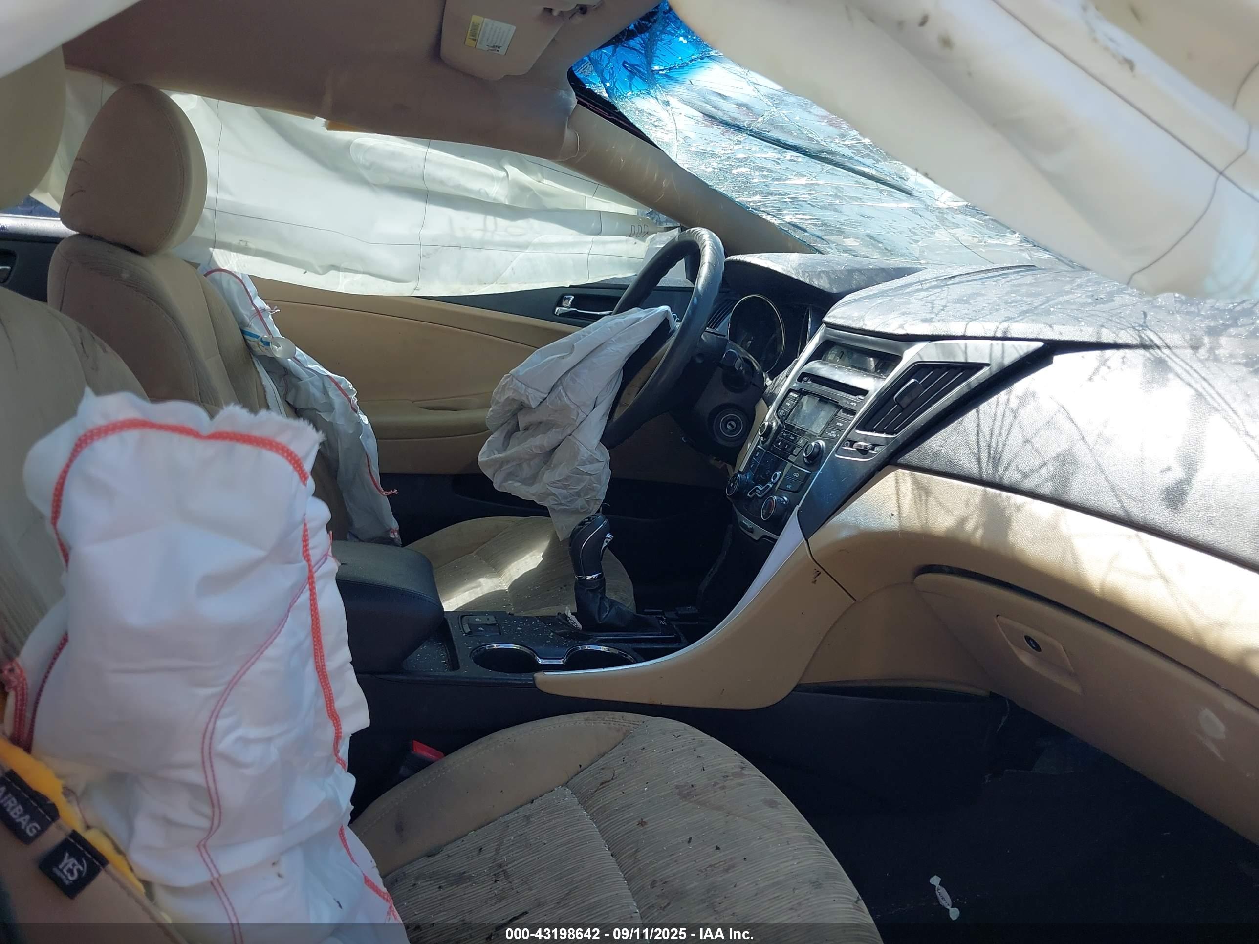 HYUNDAI SONATA image 5