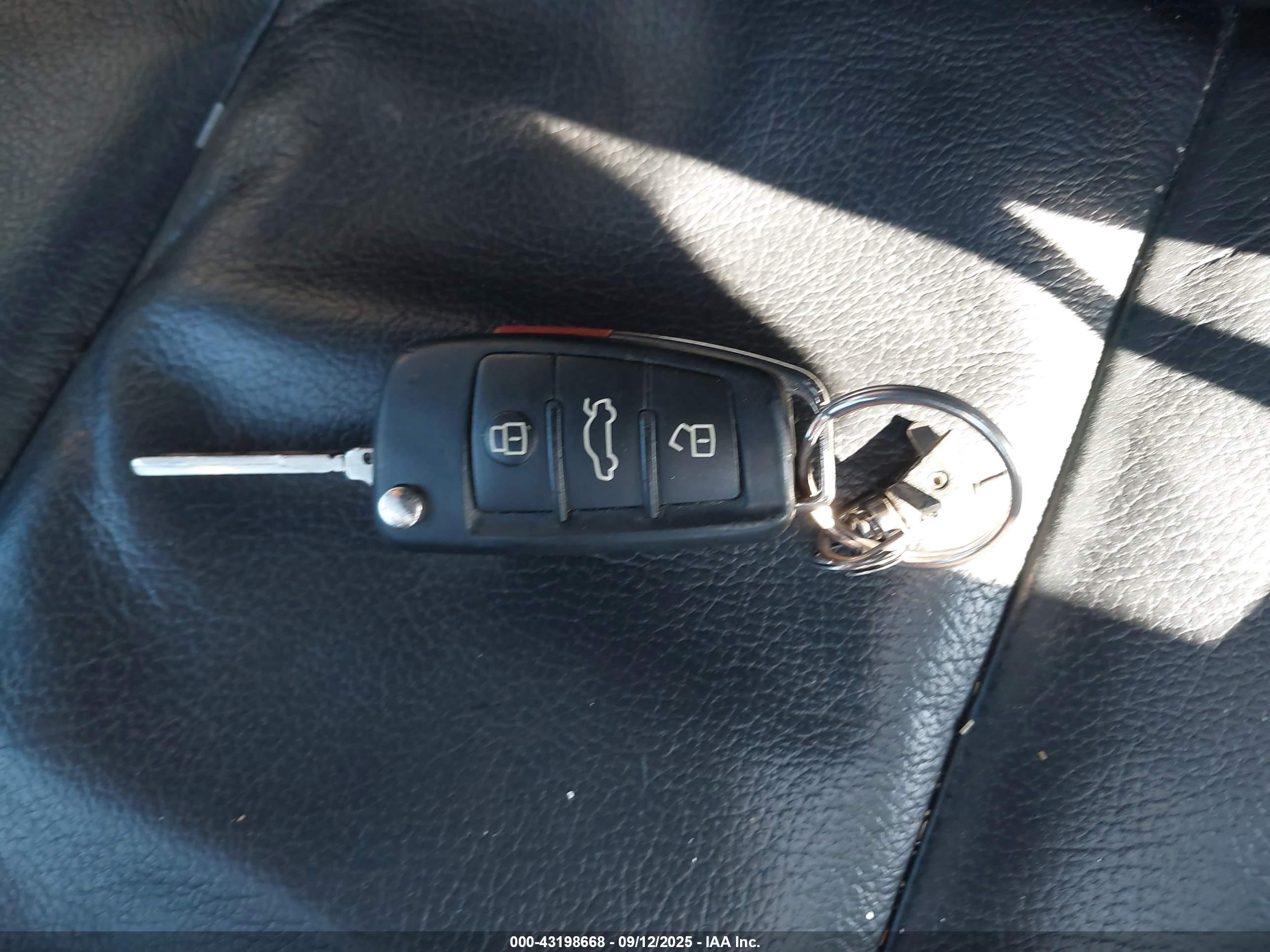 AUDI Q7 image 11