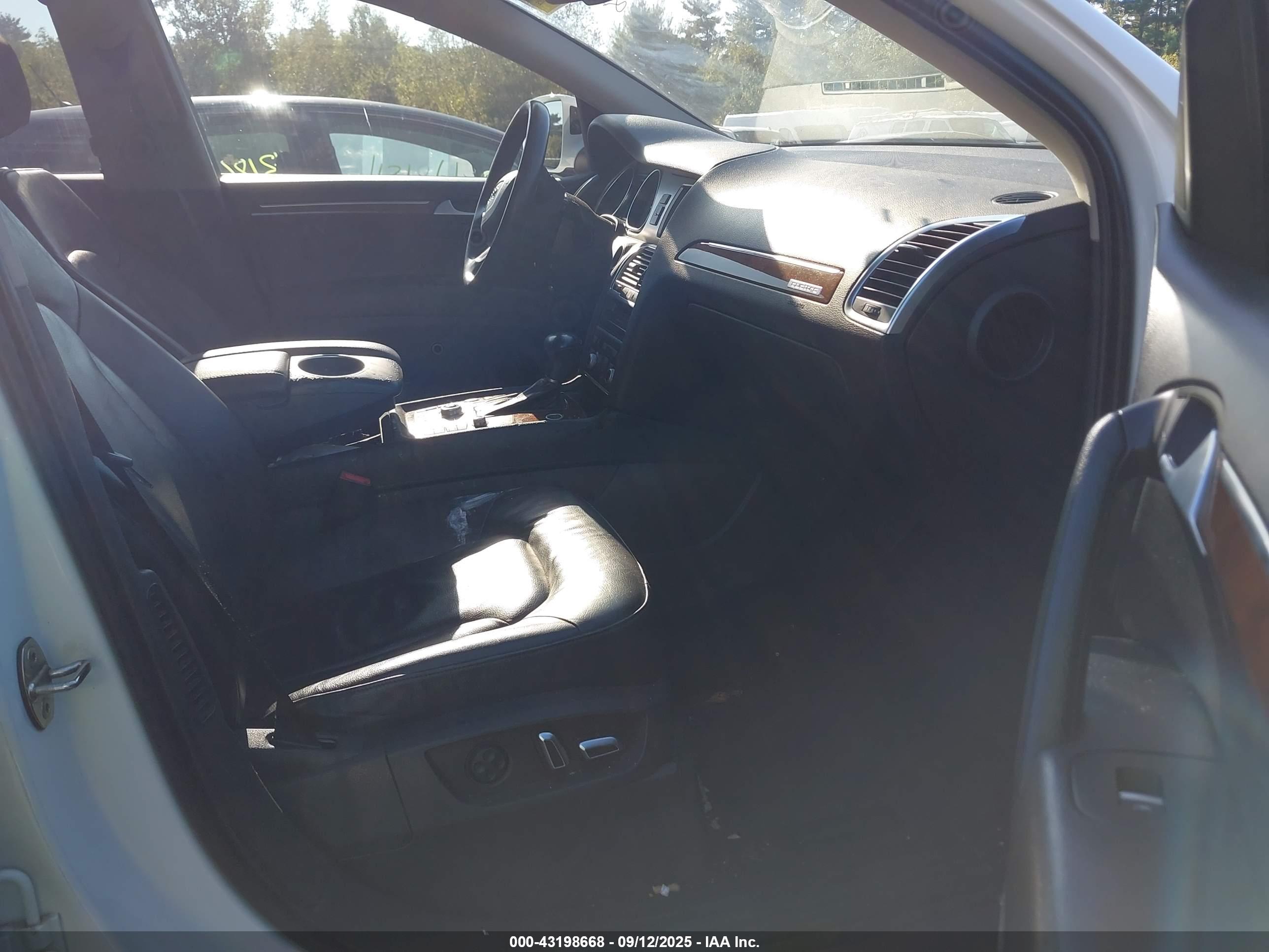 AUDI Q7 image 5