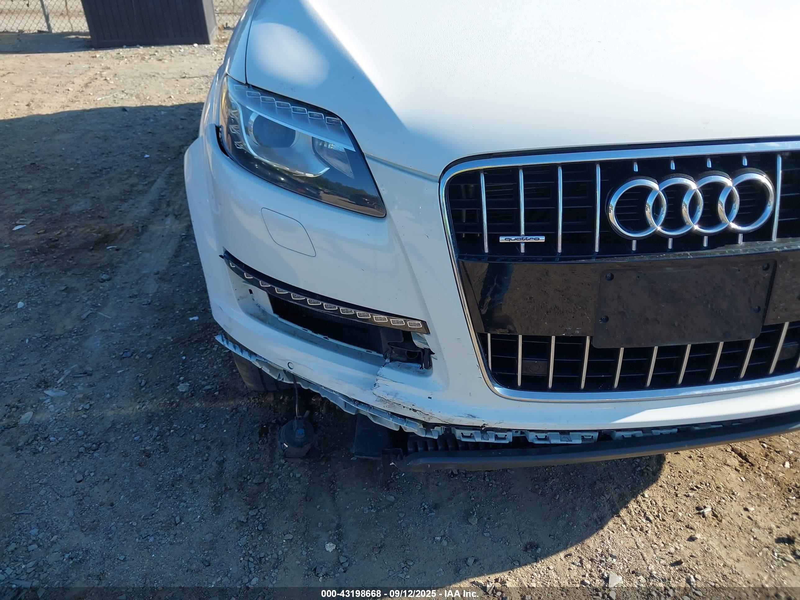 AUDI Q7 image 6