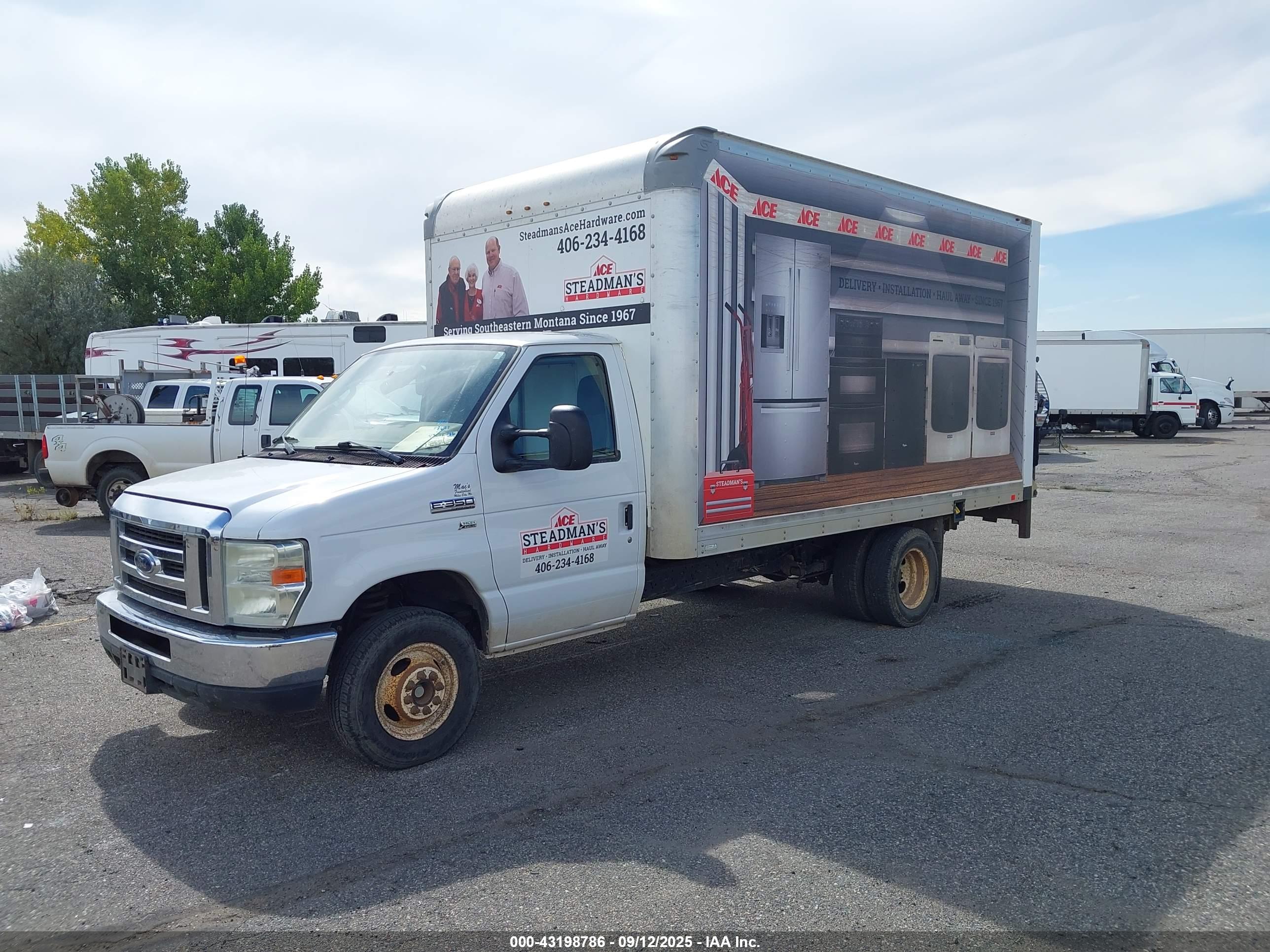 FORD E-350 image 2