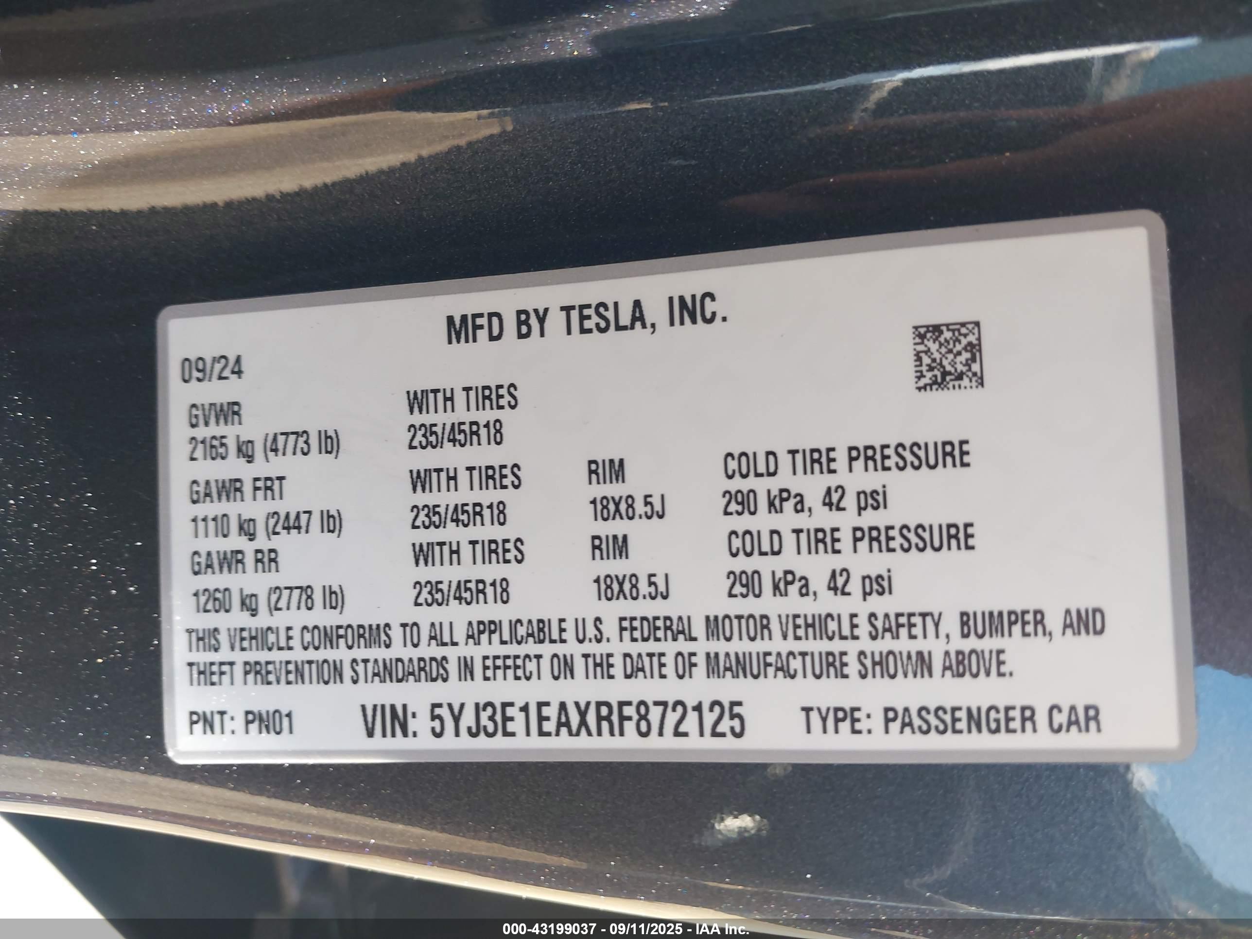 TESLA MODEL image 9