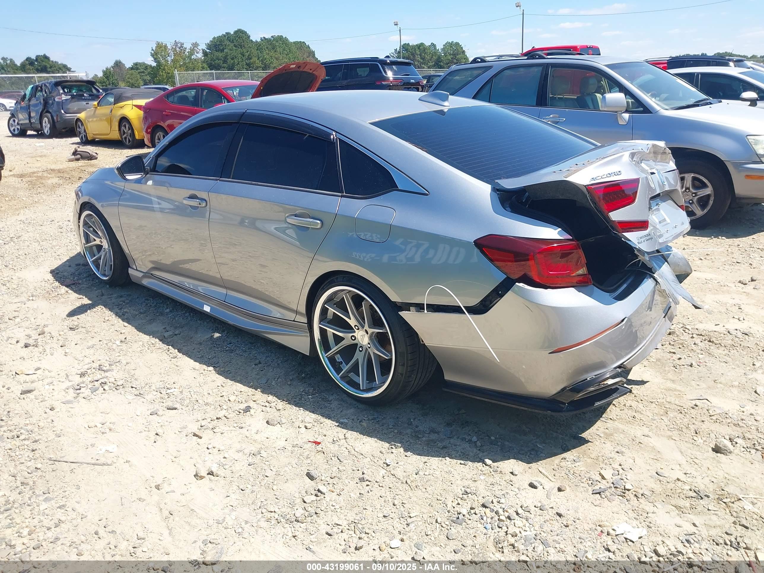 HONDA ACCORD image 3