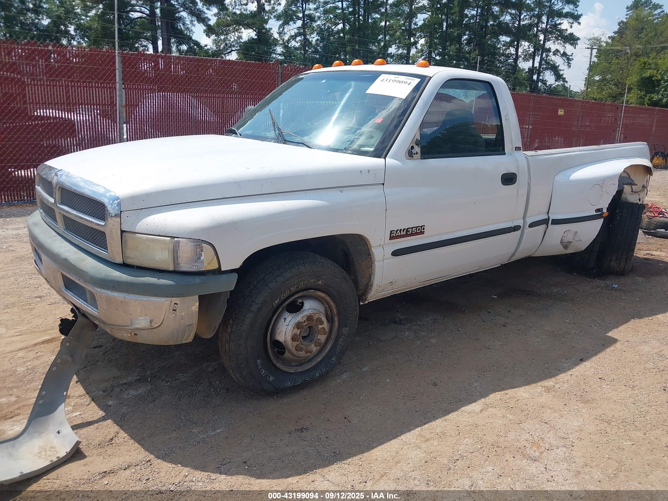 DODGE RAM image 2