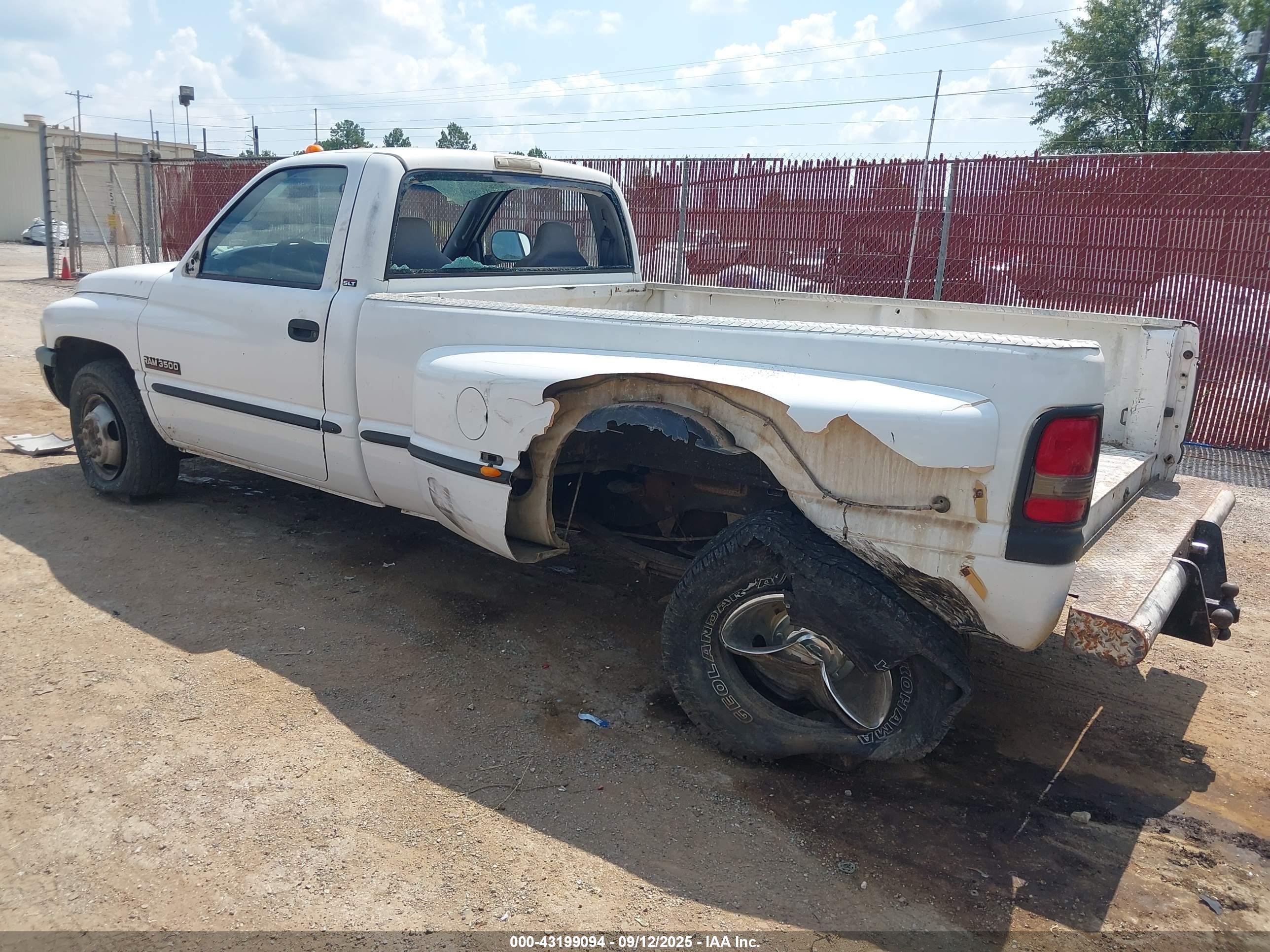 DODGE RAM image 3