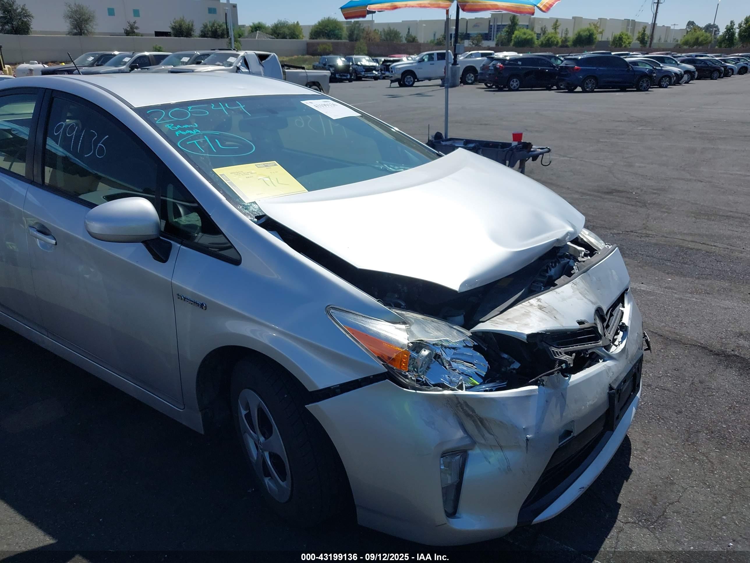 TOYOTA PRIUS image 6