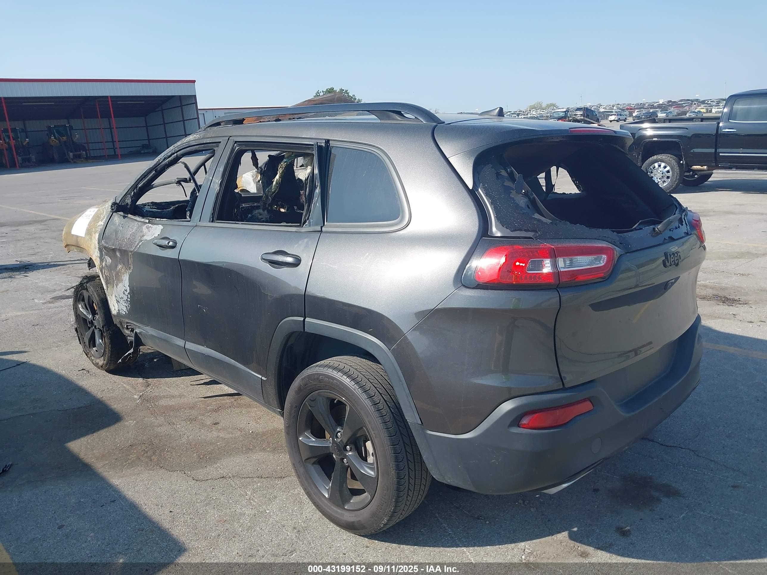 JEEP CHEROKEE image 3