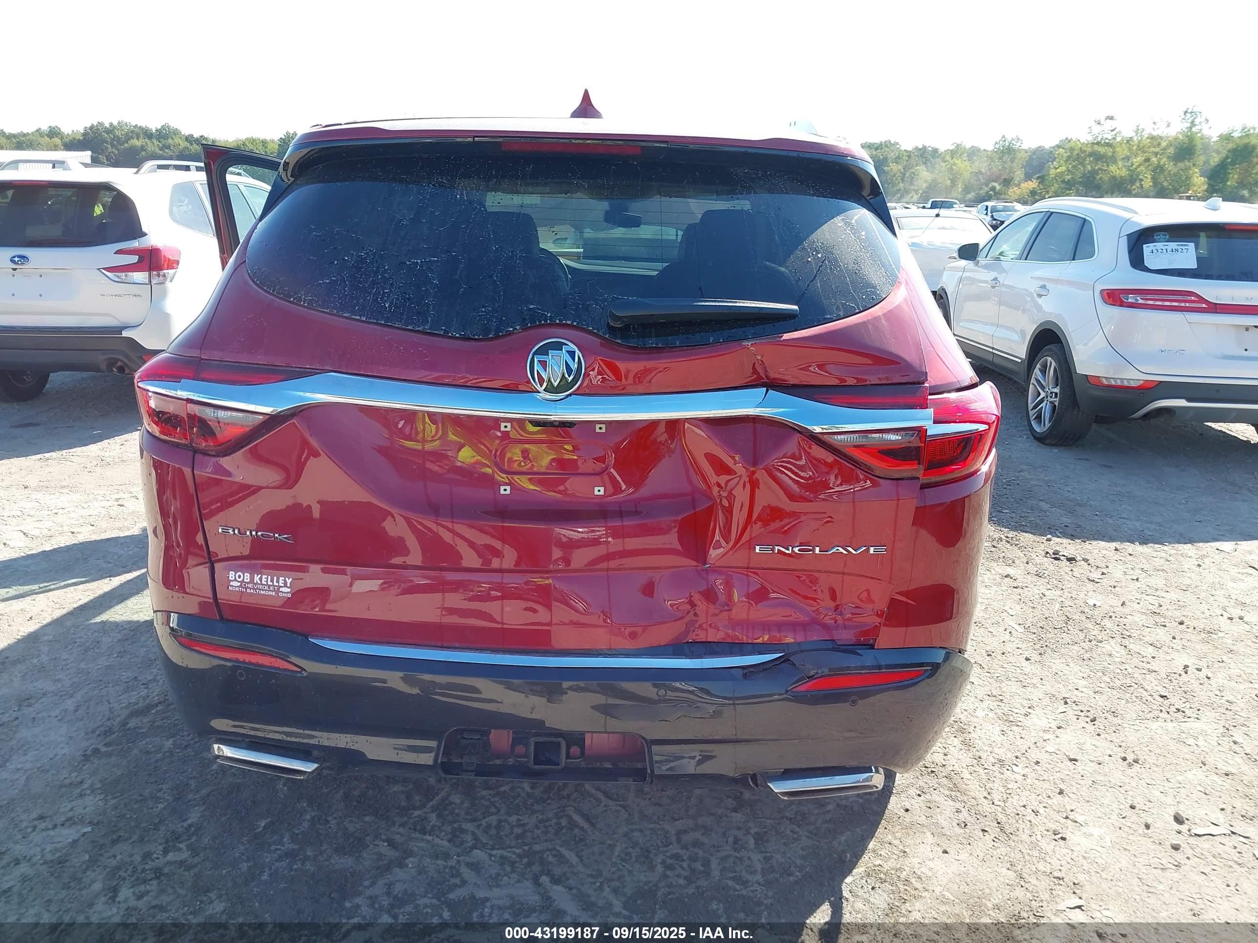 BUICK ENCLAVE image 6