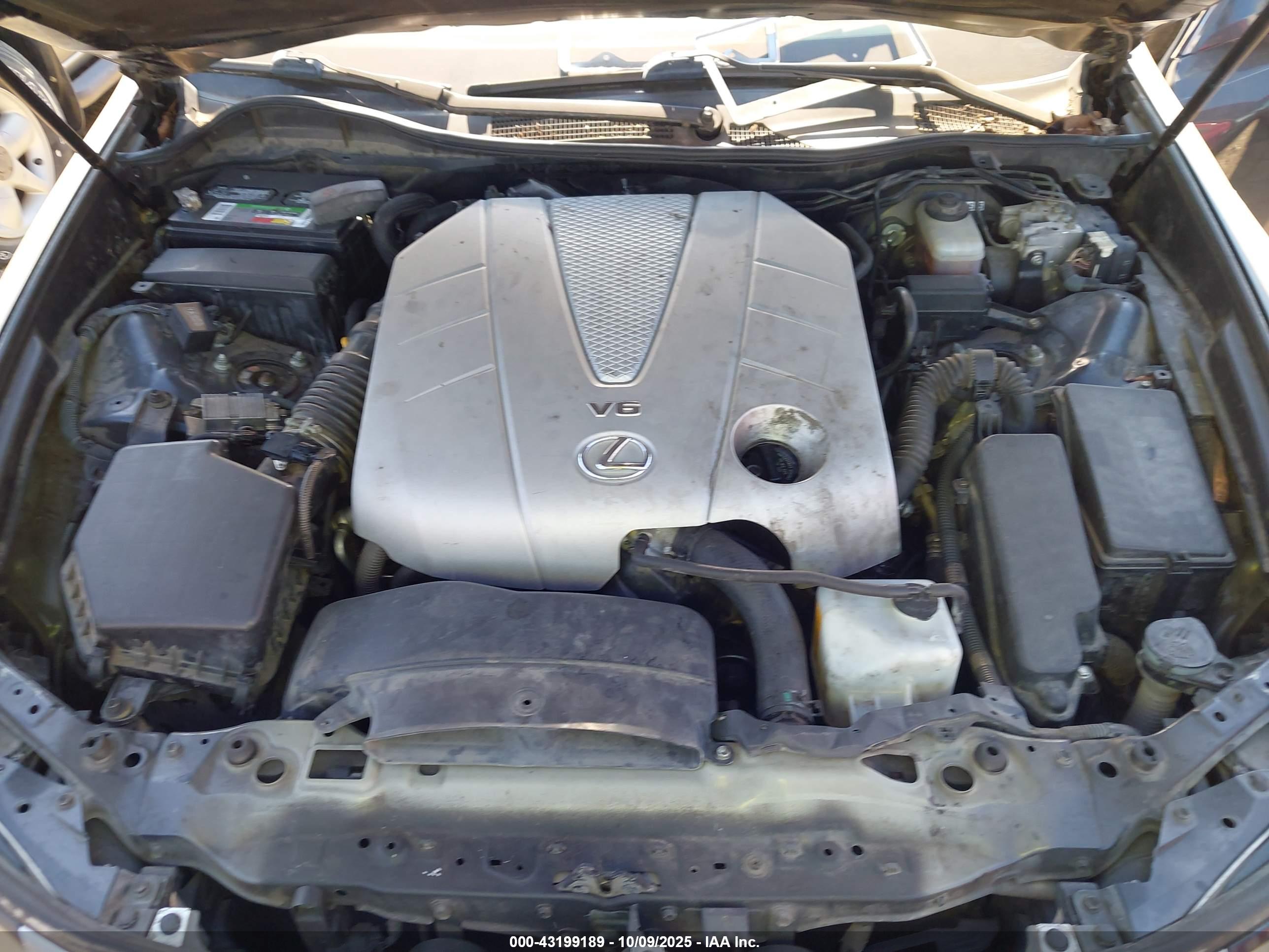 LEXUS GS image 10