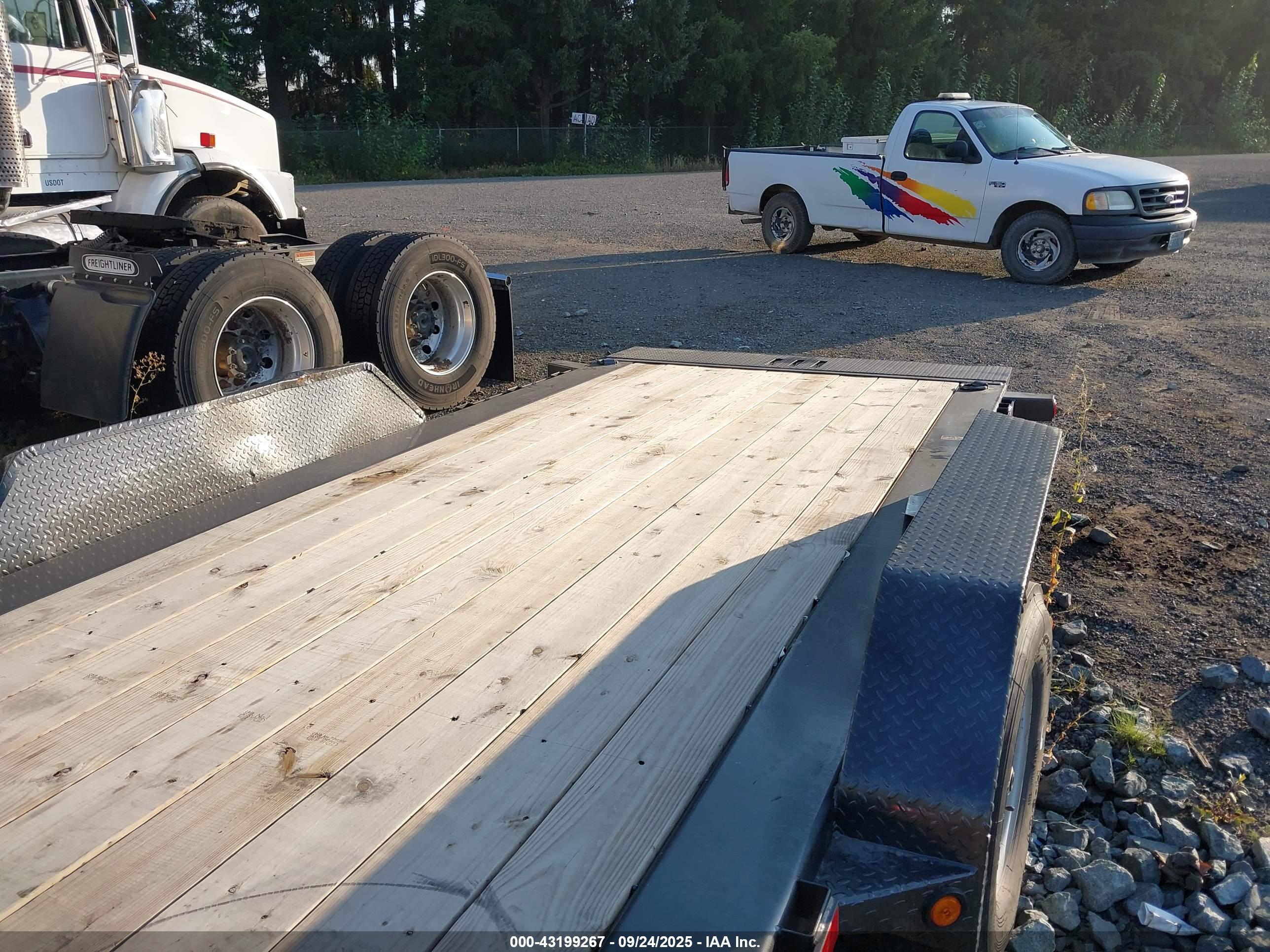 LOADCRAFT TRAILERS image 8