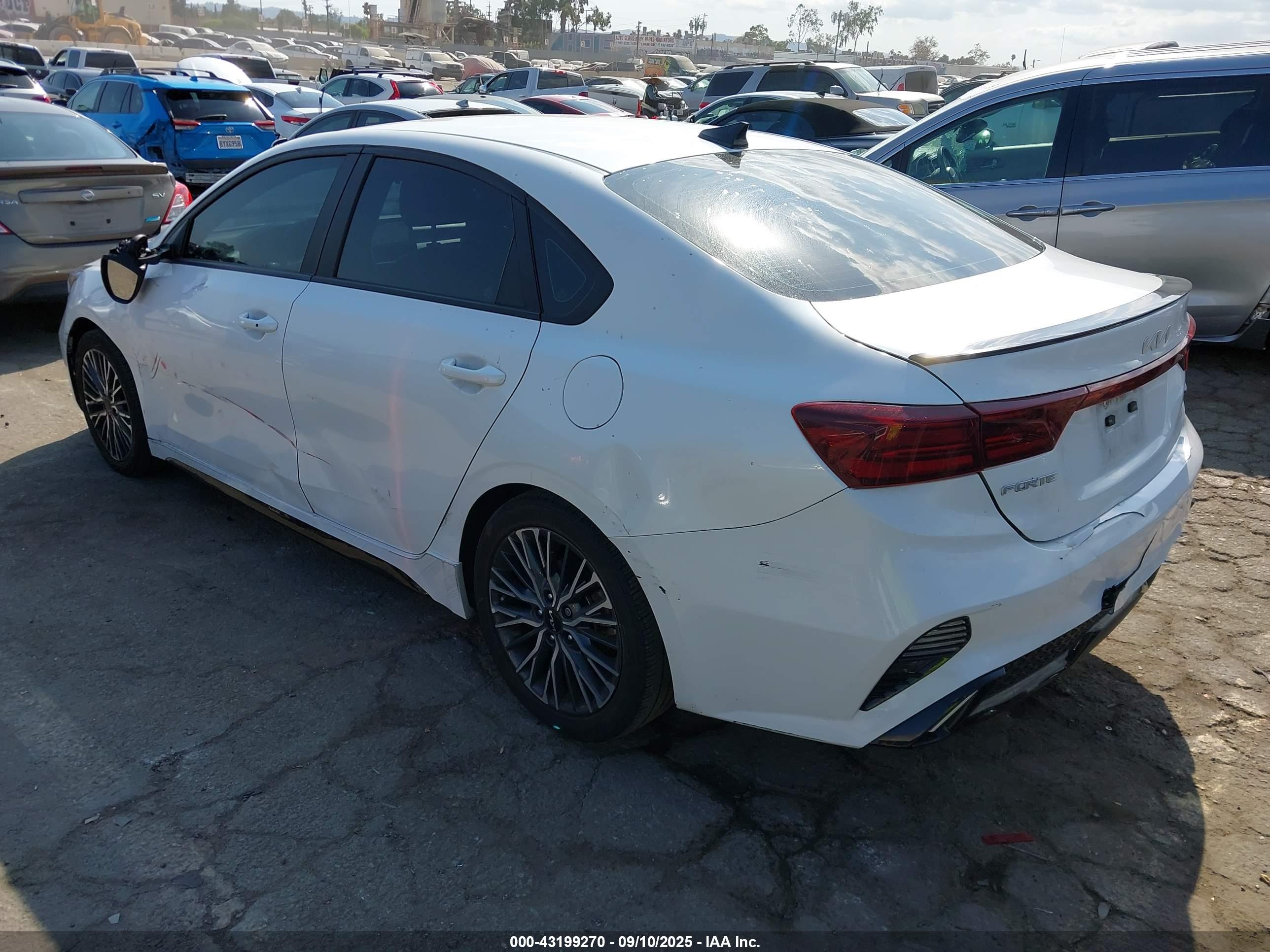 KIA FORTE image 3
