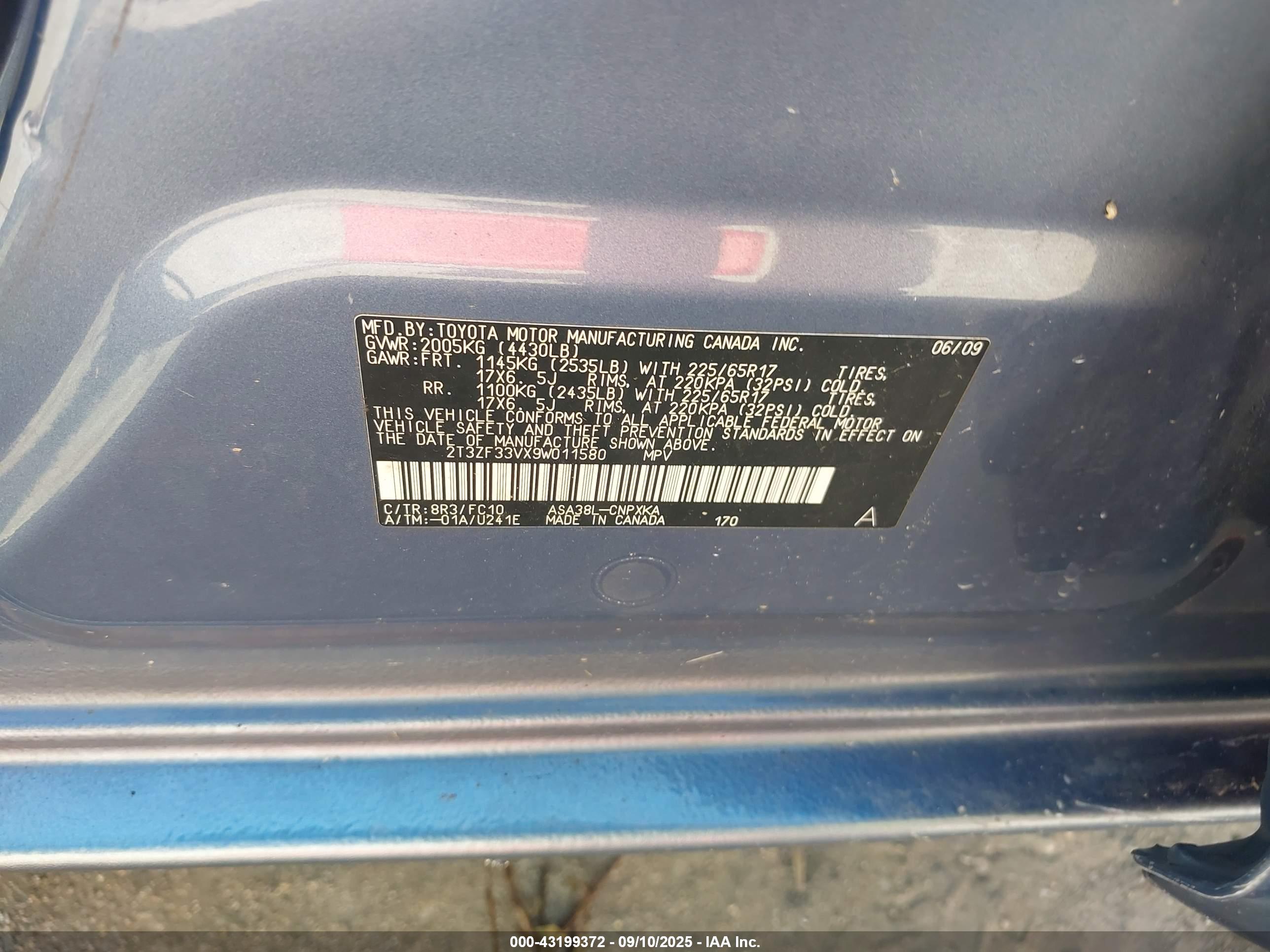 TOYOTA RAV4 image 9