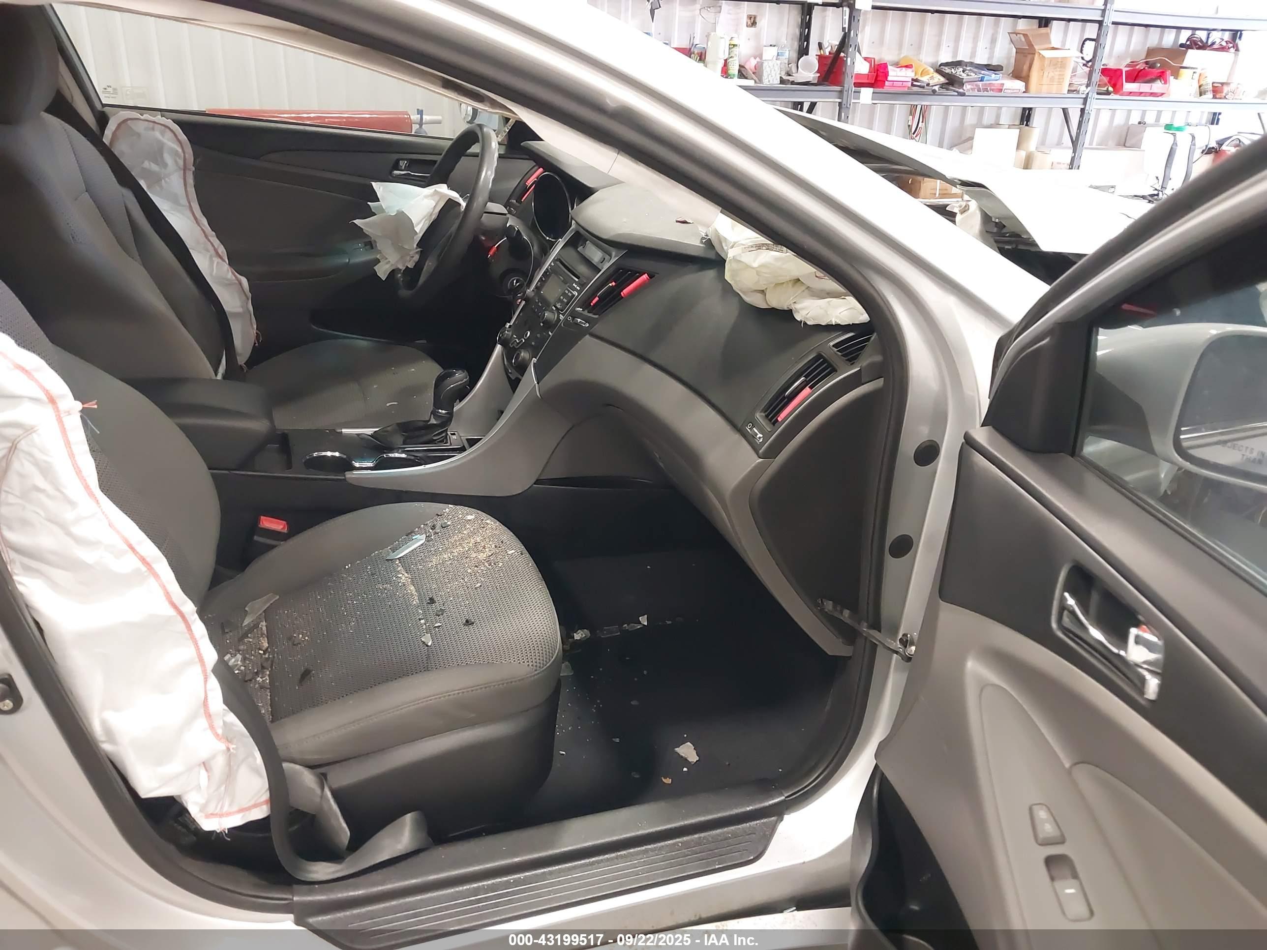 HYUNDAI SONATA image 5
