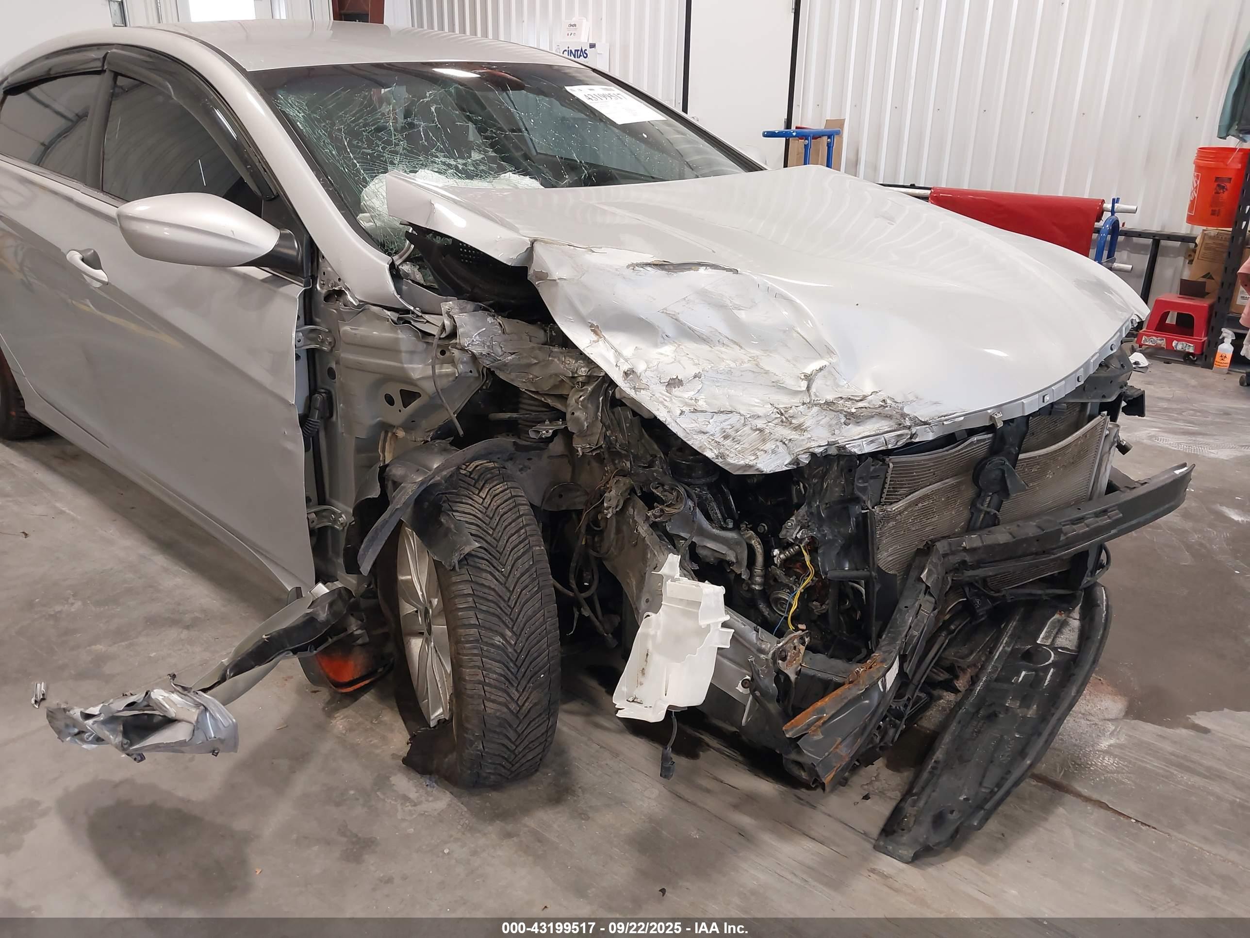 HYUNDAI SONATA image 6