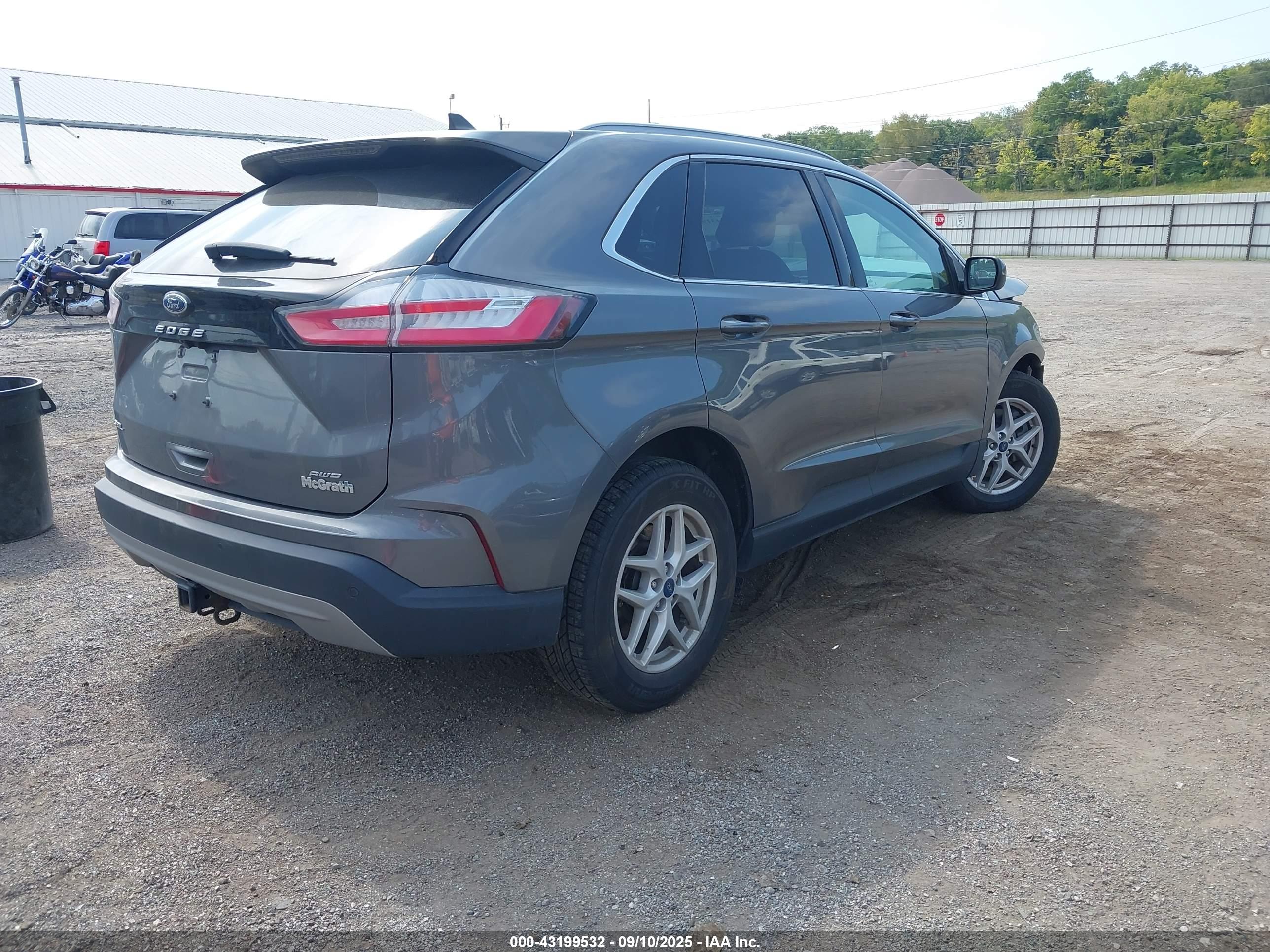 FORD EDGE image 4