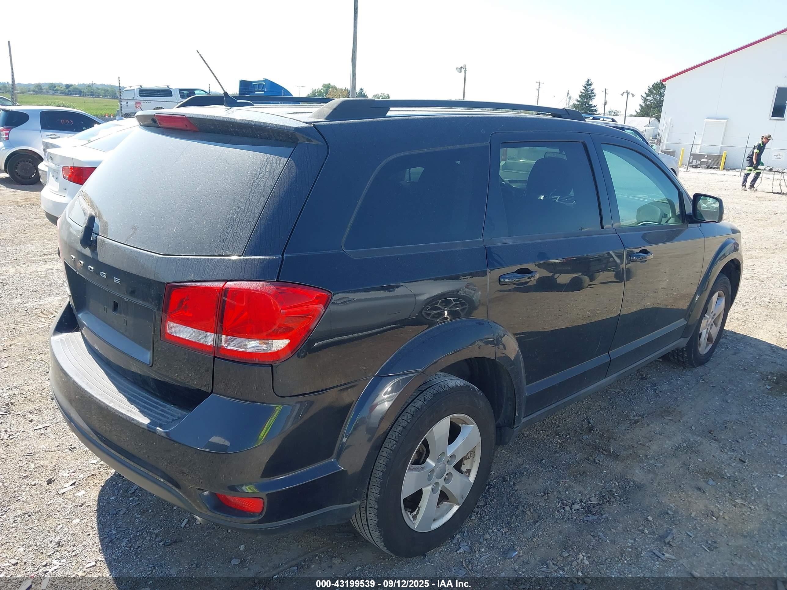 DODGE JOURNEY image 4