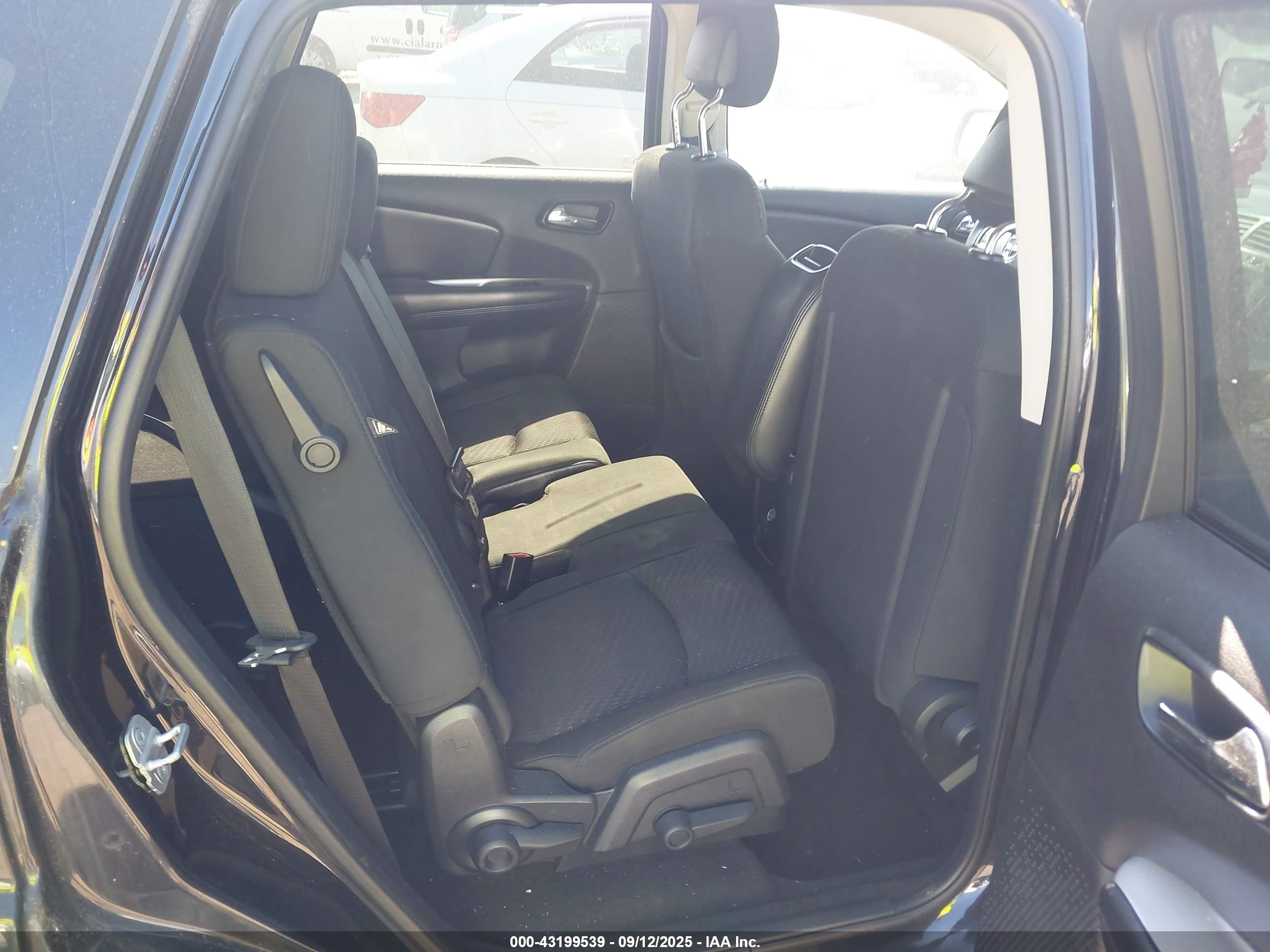 DODGE JOURNEY image 8