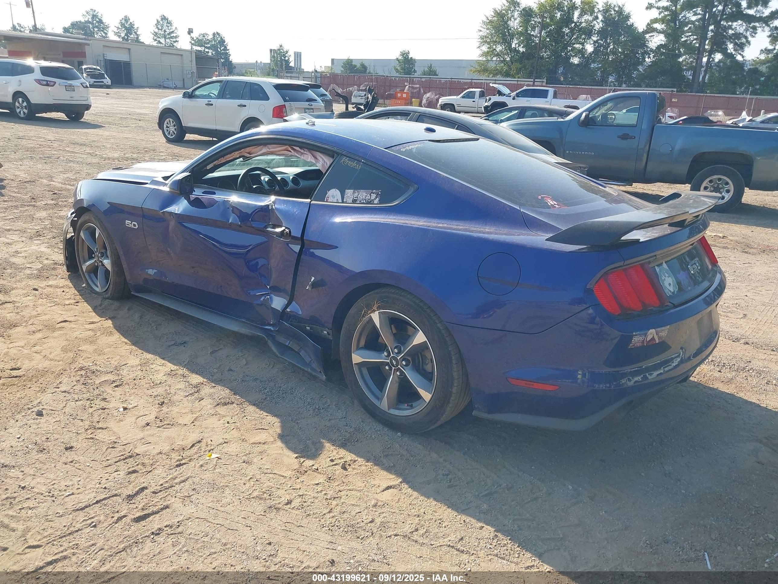 FORD MUSTANG image 3