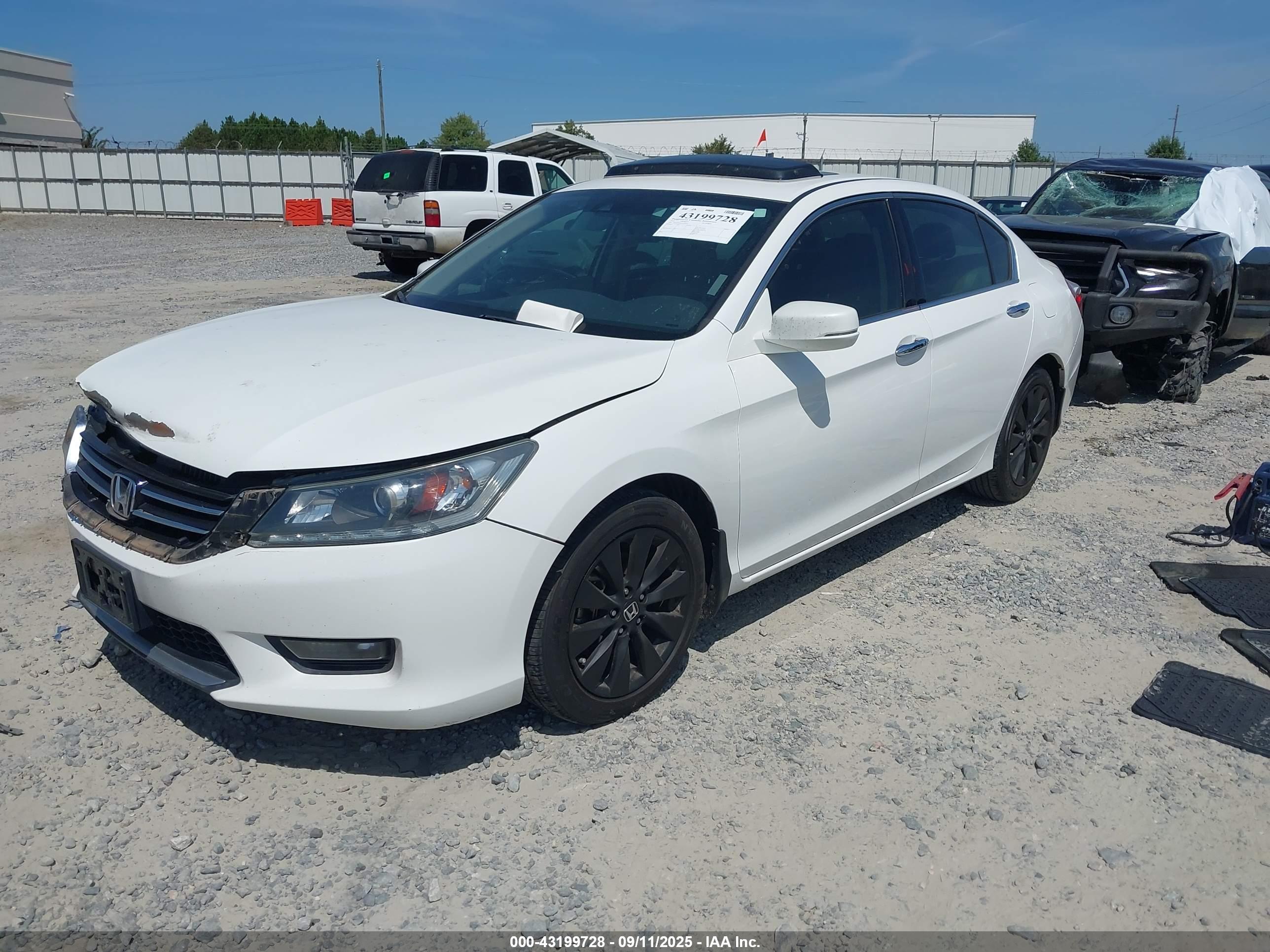 HONDA ACCORD image 2